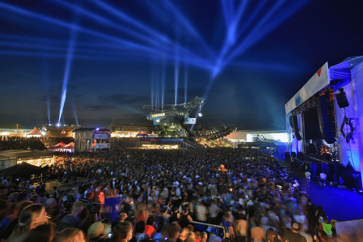 Dünyanın En İlginç Konser Alanları Dünyanın En İlginç Konser Alanları