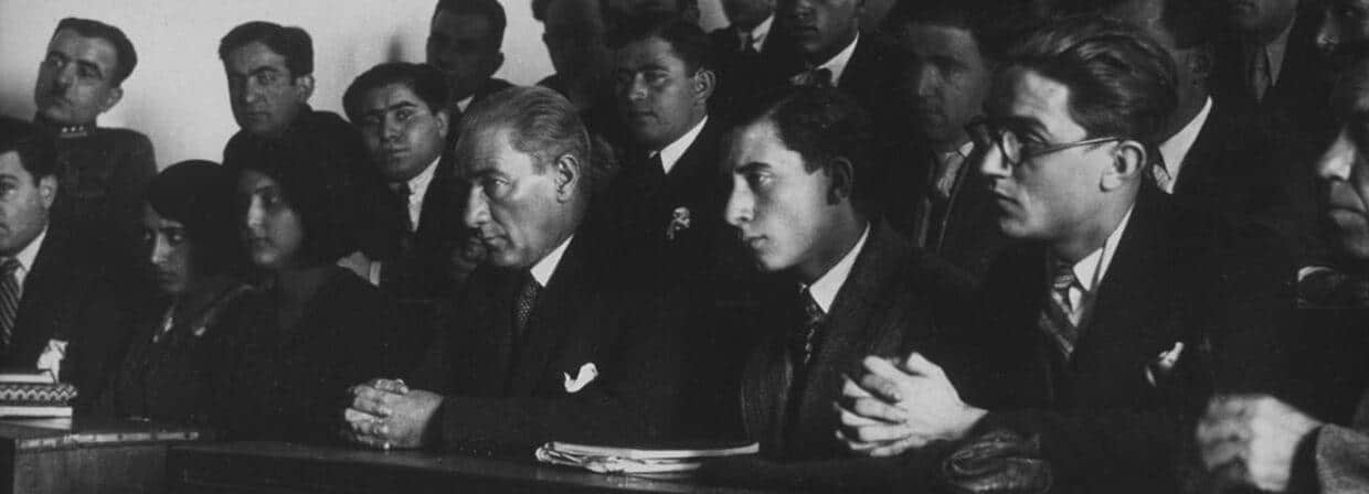 Cumhuriyet’in Yüzleri: Atatürk’ün Yurtdışına Gönderdiği Öğrenciler Cumhuriyet’in Yüzleri: Atatürk’ün Yurtdışına Gönderdiği Öğrenciler