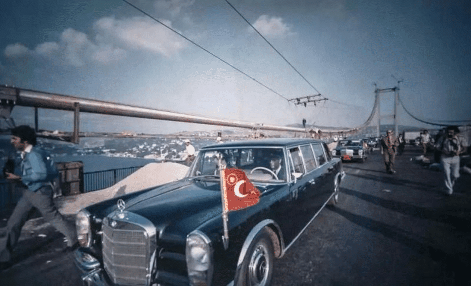 Cumhuriyet Tarihinin İkonik Makam Araçları Cumhuriyet Tarihinin İkonik Makam Araçları
