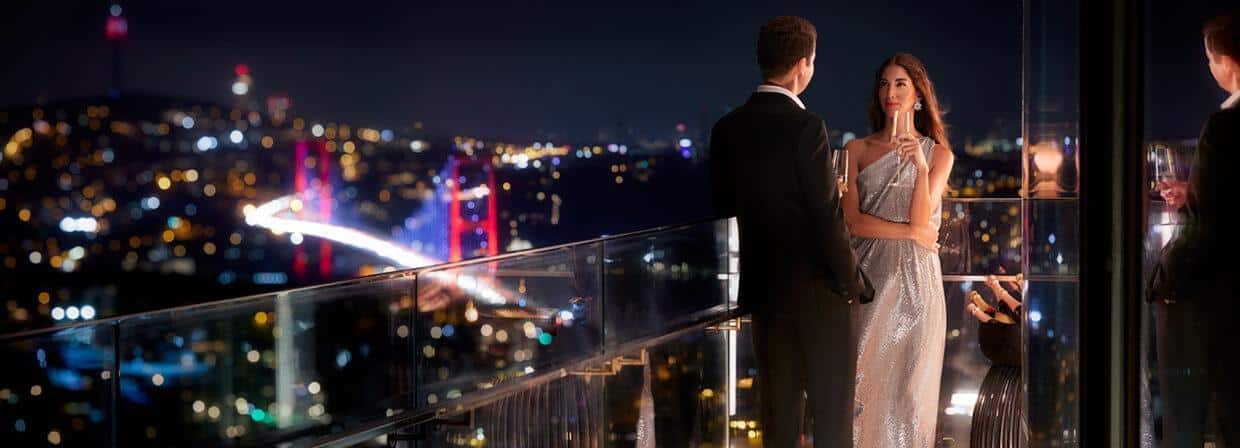 Raffles İstanbul’da Bir Yılbaşı Gecesi Raffles İstanbul’da Bir Yılbaşı Gecesi