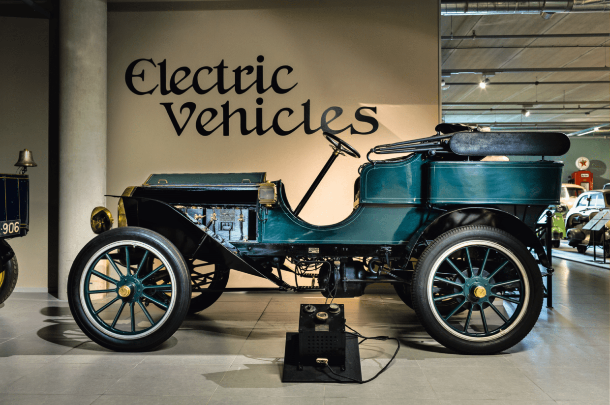 The Temple of Rare Automobiles: Louwmann Museum The Temple Of Rare Automobiles: Louwmann Museum