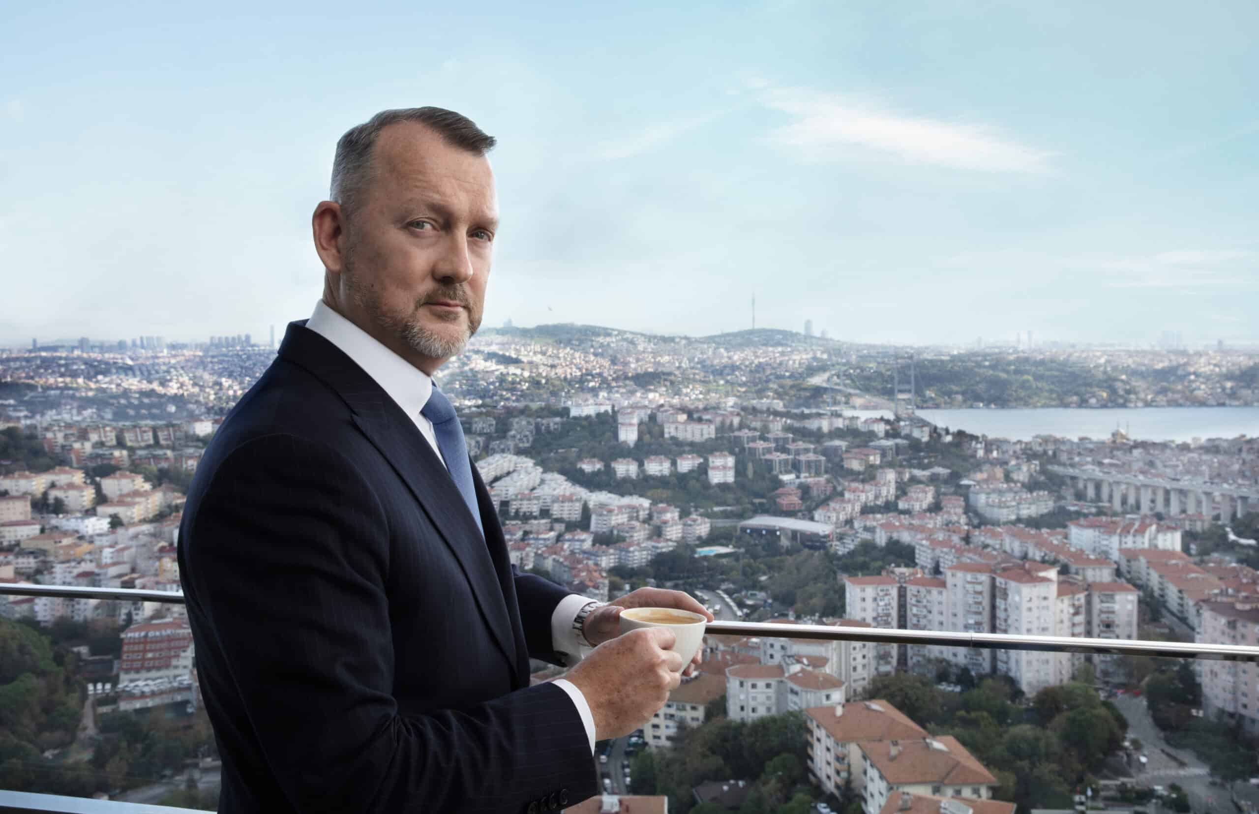 Raffles İstanbul Genel Müdürü Andrew Steele’in Bir Günü Raffles İstanbul Genel Müdürü Andrew Steele’in Bir Günü