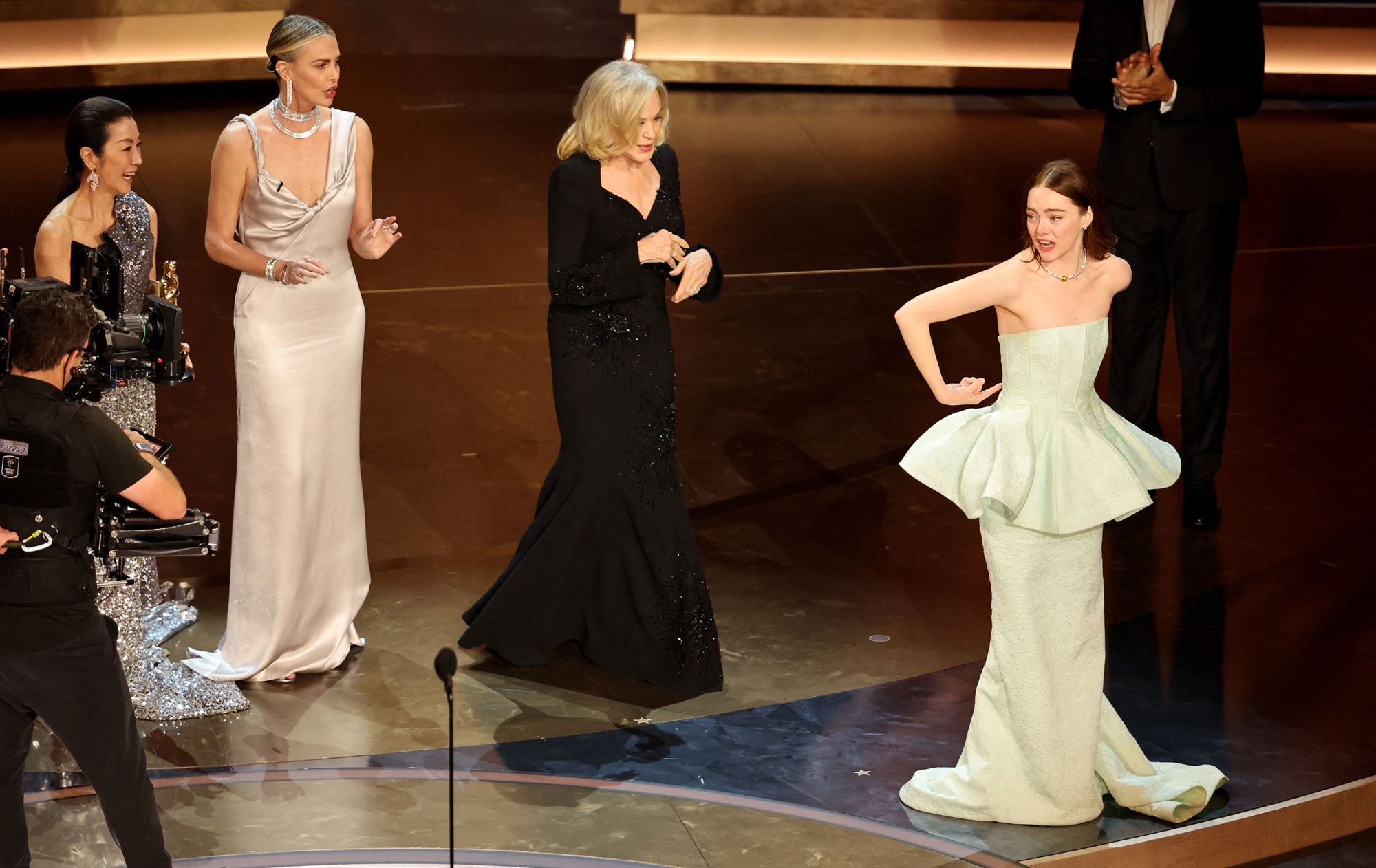 2024 Oscar Ödülleri: "And the Oscar Goes to..." Emma Stone