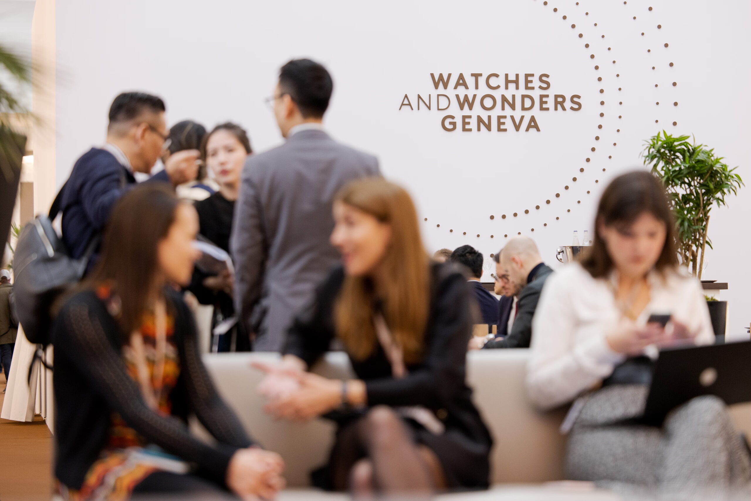 Watches and Wonders 2024 Begins! Watches And Wonders 2024 Begins!