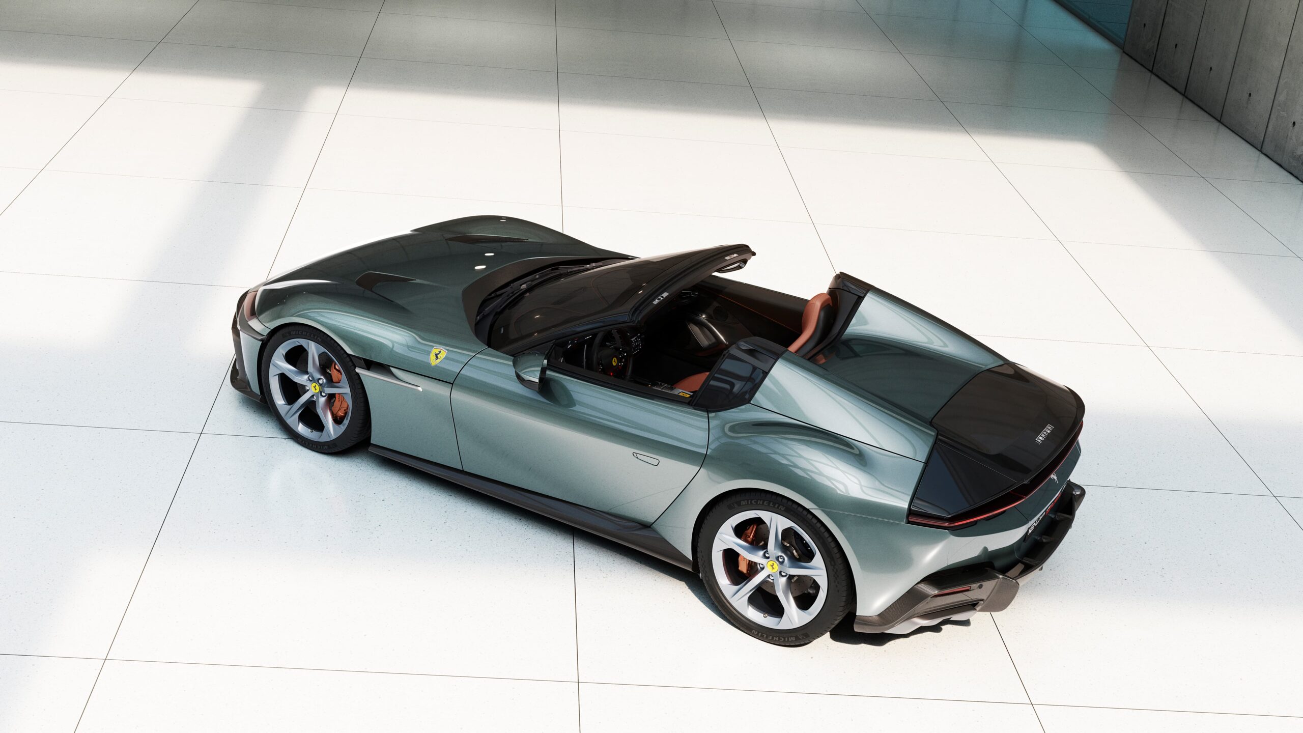 Ferrari 12Cilindri: Elektriklilere inat V12! Ferrari 12Cilindri: Elektriklilere Inat V12!