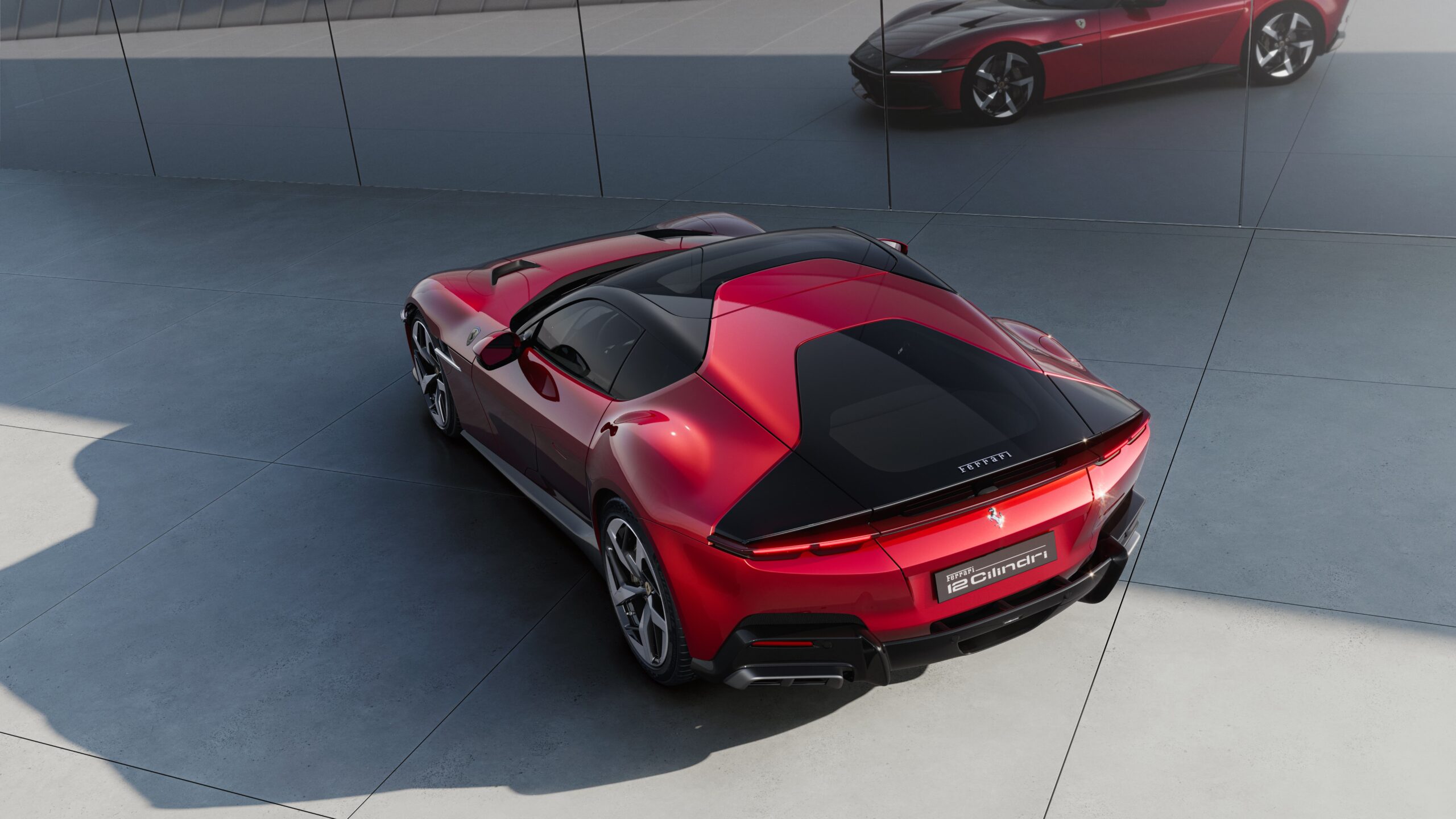Ferrari 12Cilindri: Elektriklilere inat V12! Ferrari 12Cilindri: Elektriklilere Inat V12!