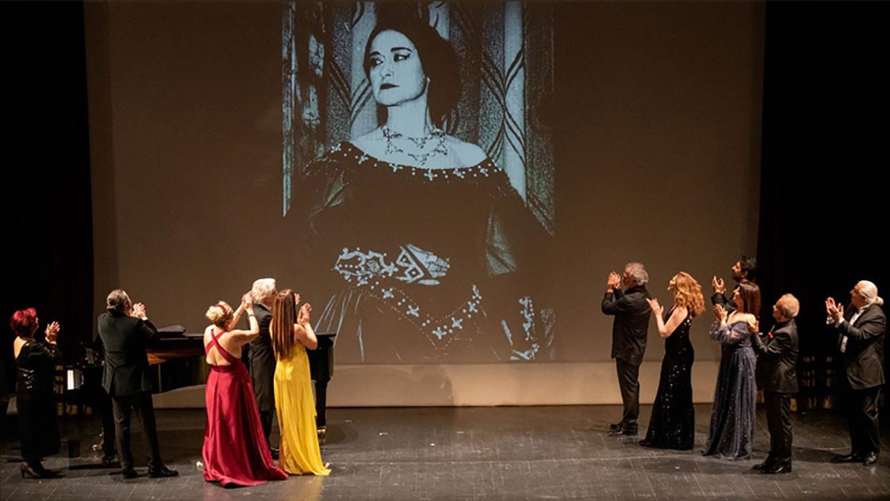 Leyla Gencer'i Anlamak Leyla Gencer'I Anlamak
