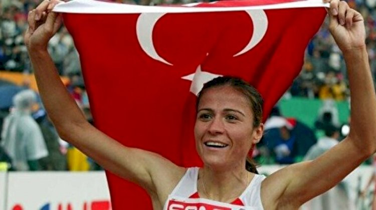 Tarihe Geçmiş Ünlü Türk Sporcular Tarihe Geçmiş Ünlü Türk Sporcular