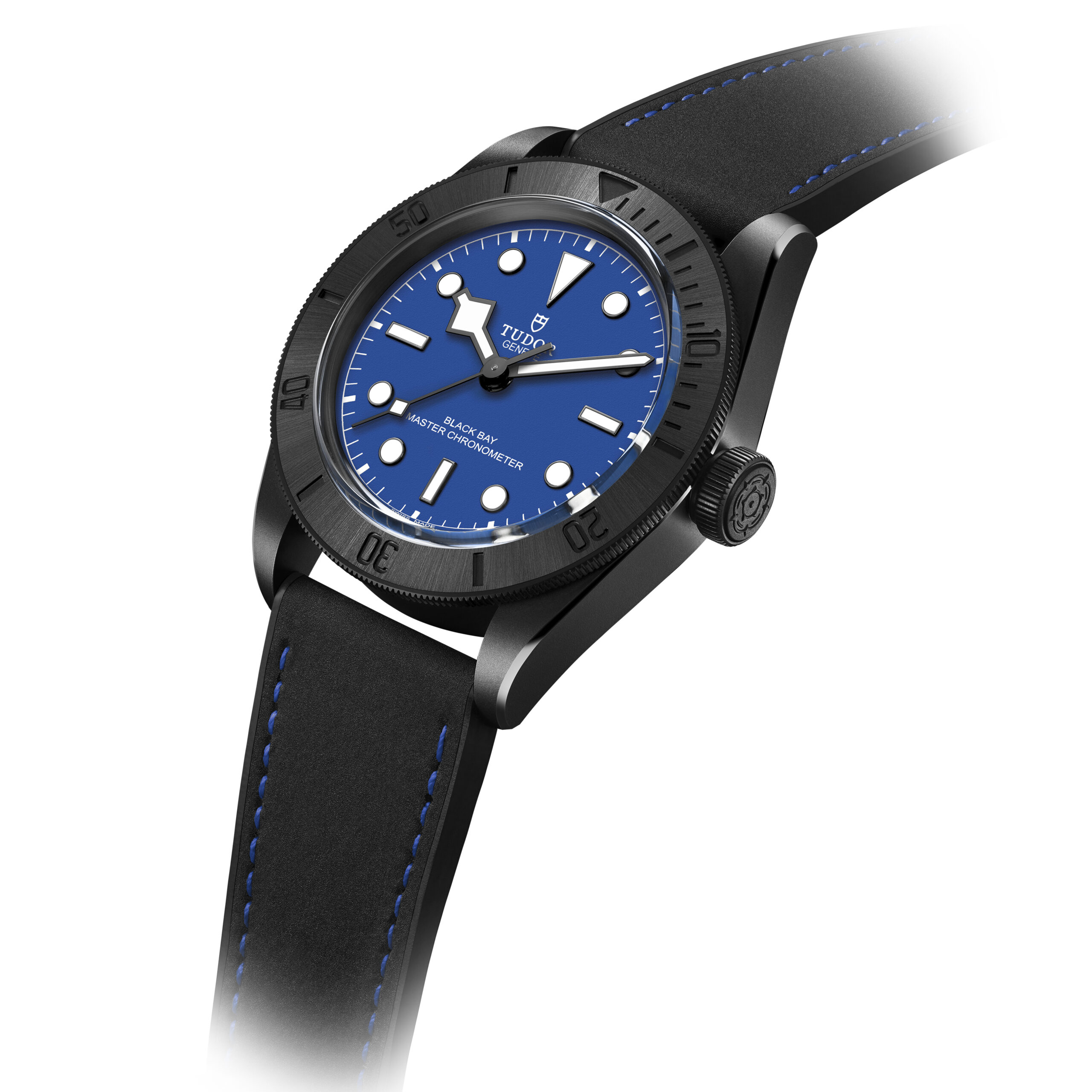 Formula 1 Pistlerinden Bileğe: Tudor Black Bay Ceramic “Blue” Formula 1 Pistlerinden Bileğe: Tudor Black Bay Ceramic “Blue”