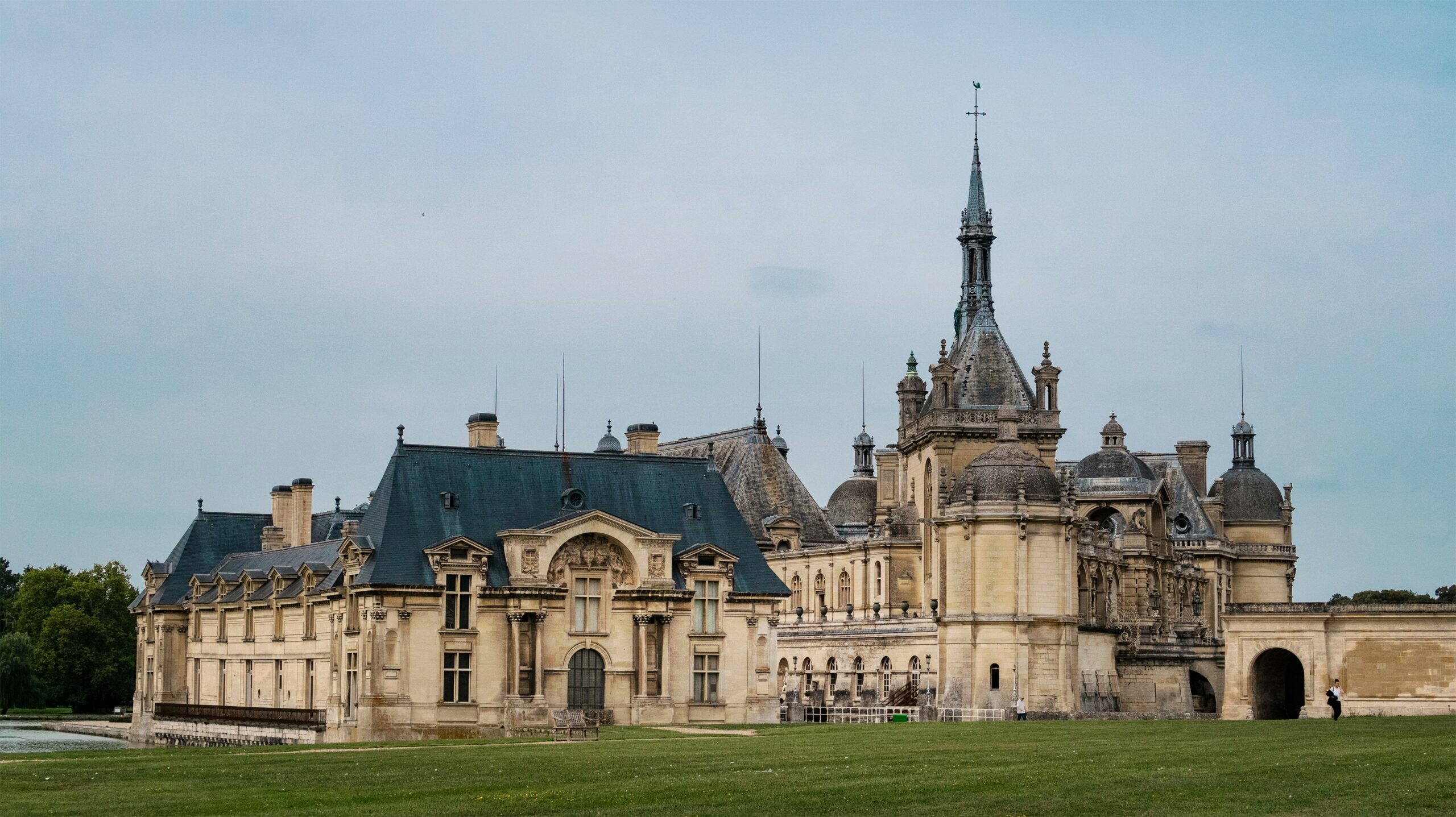 Paris’ten Günübirlik Geziler Paris'Ten Günübirlik Geziler