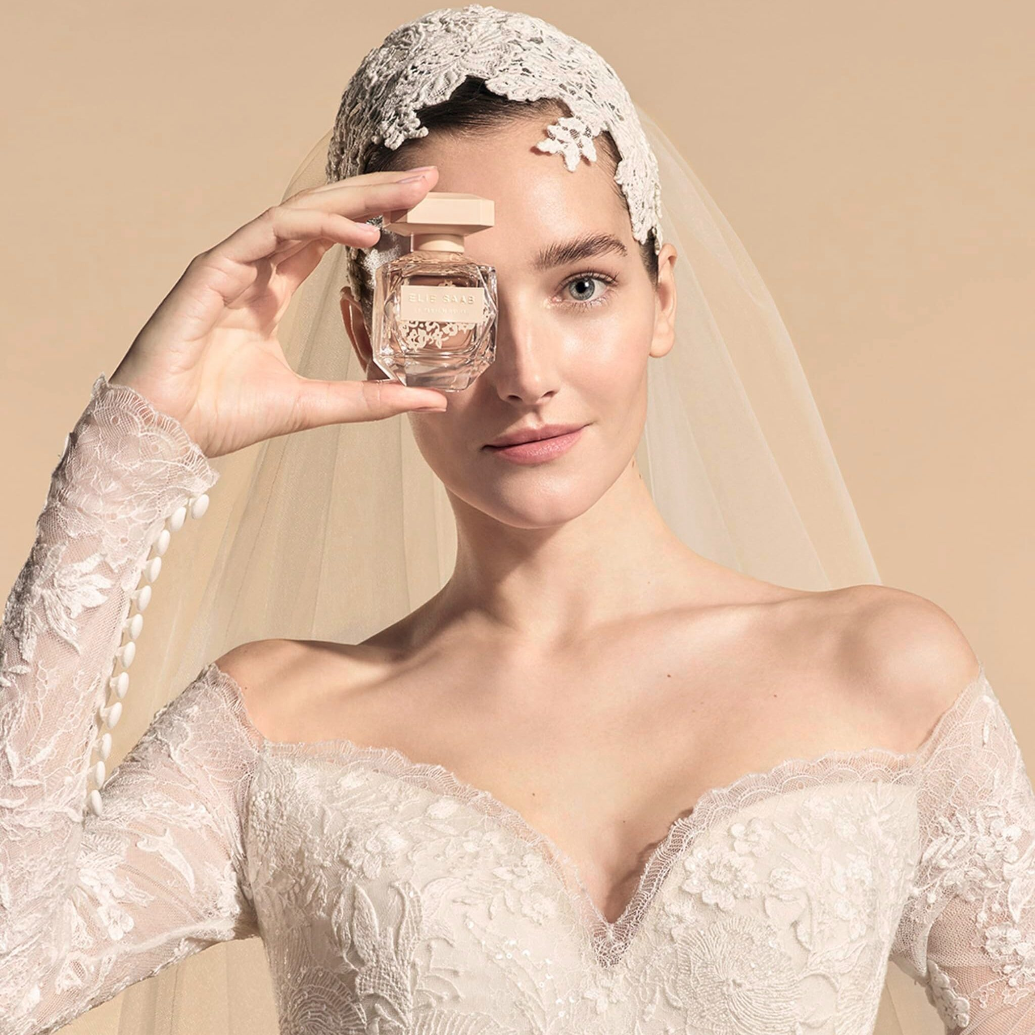 How to Choose the Details That Complement Your Wedding Dress? How To Choose The Details That Complement Your Wedding Dress?