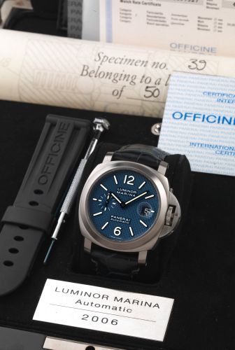 Panerai Luminor PAM00230