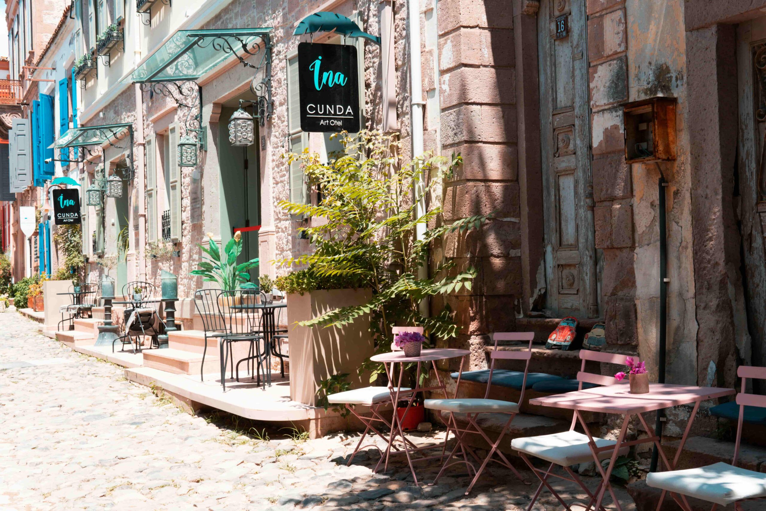 Ayvalık'ın En İyi Dondurmacıları Ayvalık'In En İyi Dondurmacıları