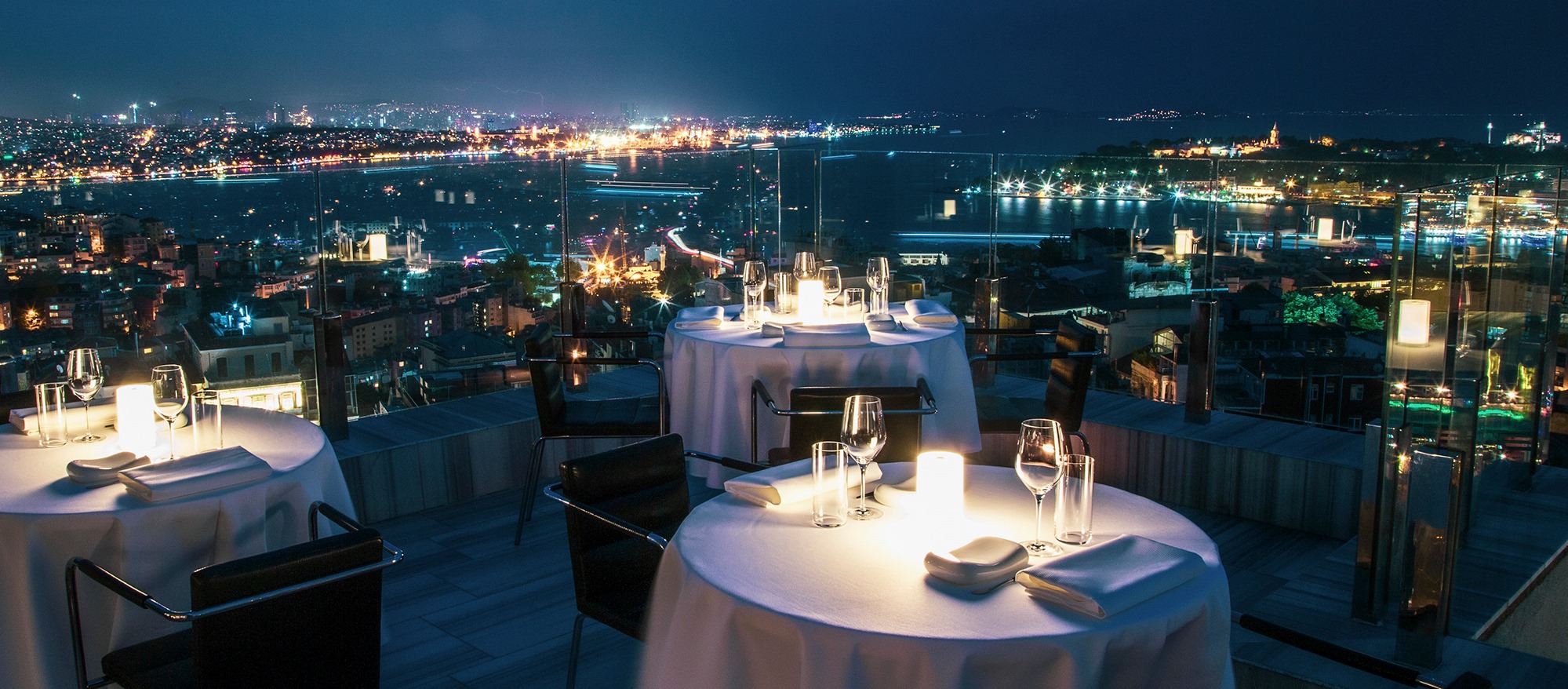 İstanbul’un Deniz Manzaralı 16 Restoranı İstanbul’un Deniz Manzaralı 16 Restoranı