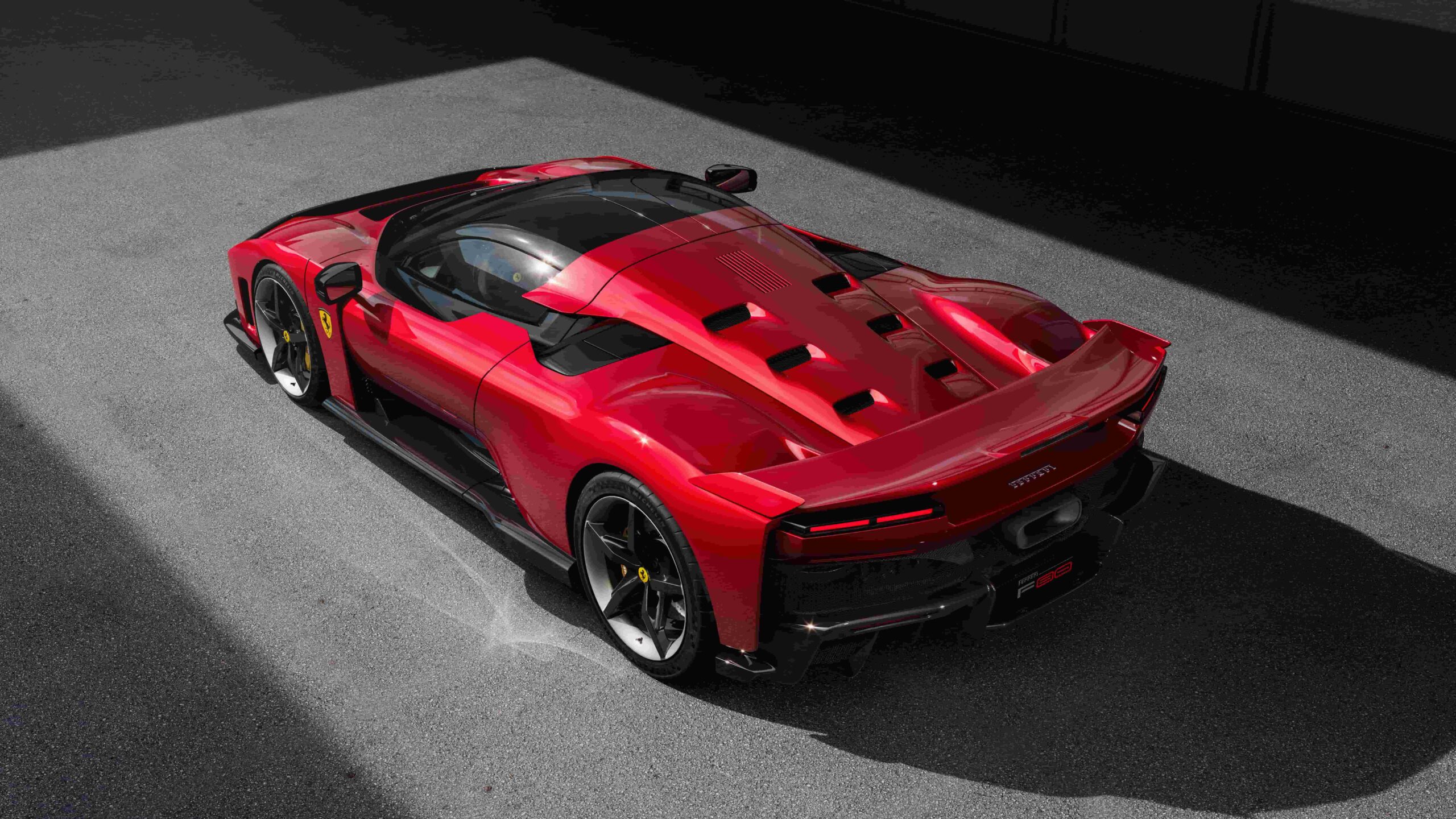 Ferrari F80: Yeni İkonik Ferrari Ferrari F80: Yeni İkonik Ferrari