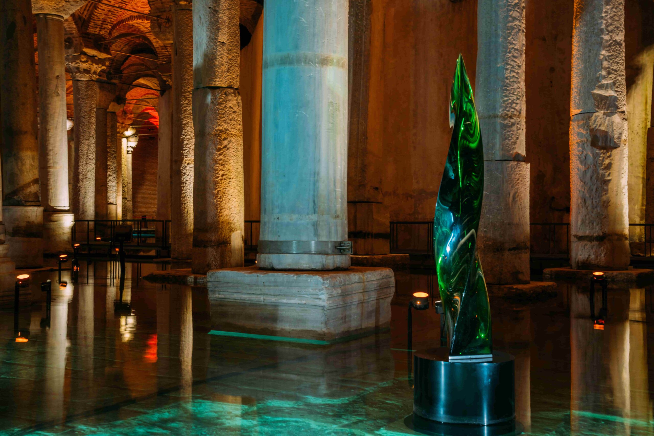 From Plato's Cave to the Basilica Cistern: Yeraltının Kapıları From Plato'S Cave To The Basilica Cistern: Yeraltının Kapıları