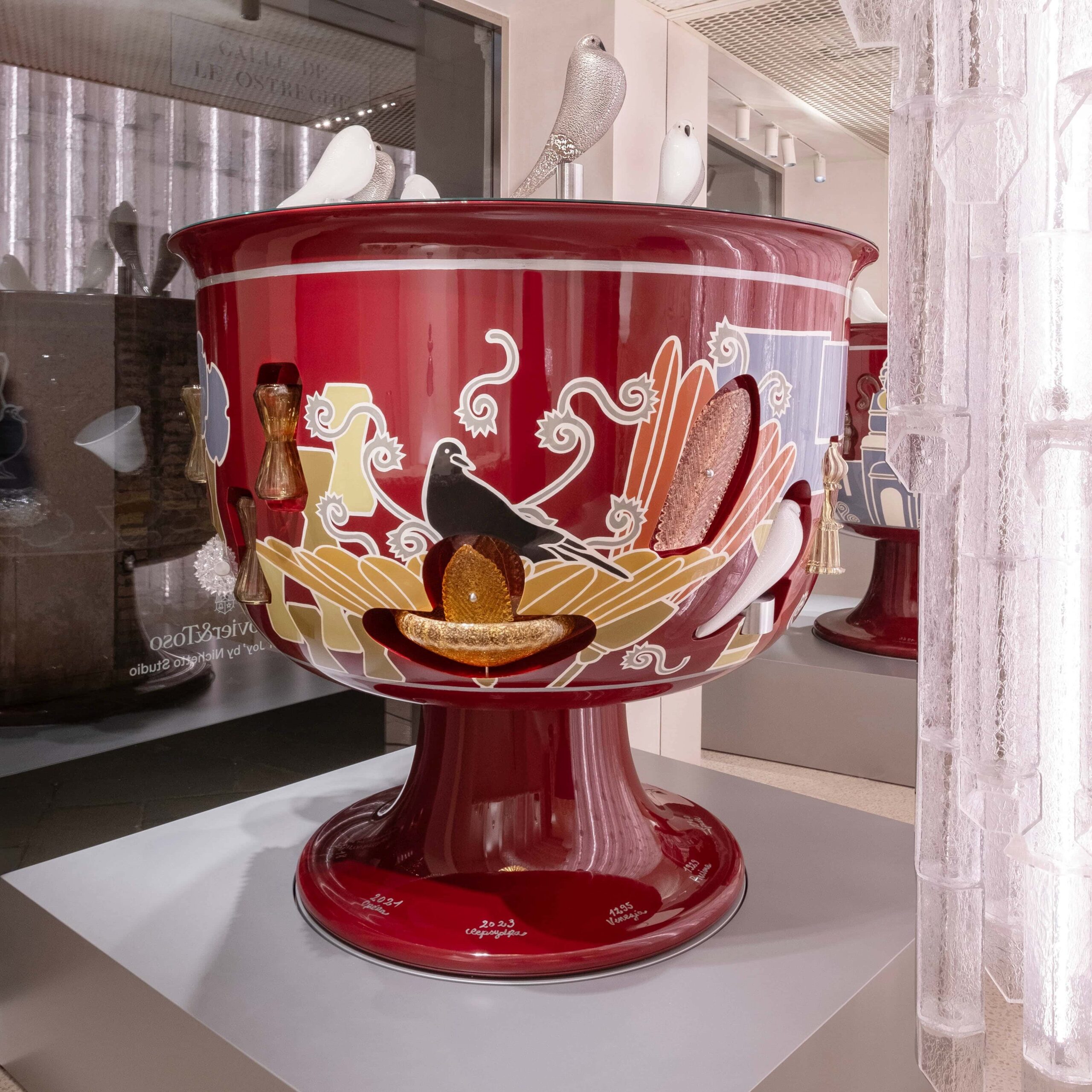 A Joyful Story in Barovier & Toso's Venice Boutique A Joyful Story In Barovier &Amp; Toso'S Venice Boutique