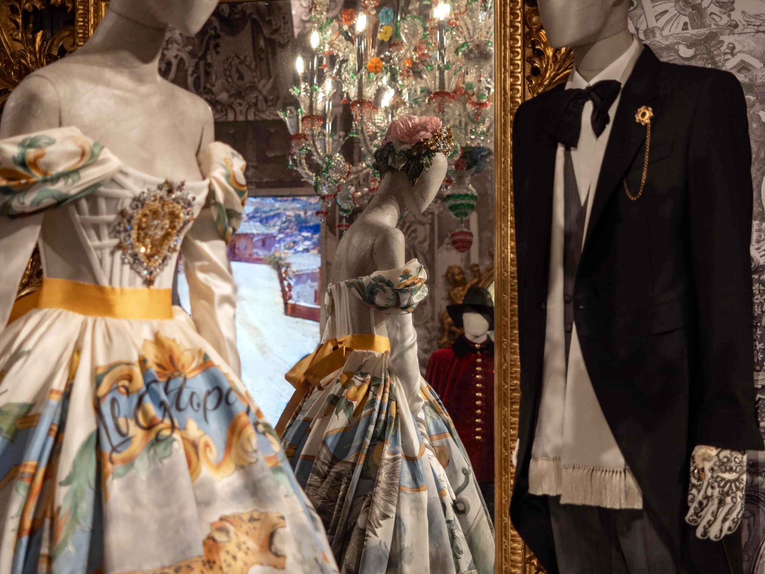 Kalpten Ellere: Dolce&Amp;Gabbana