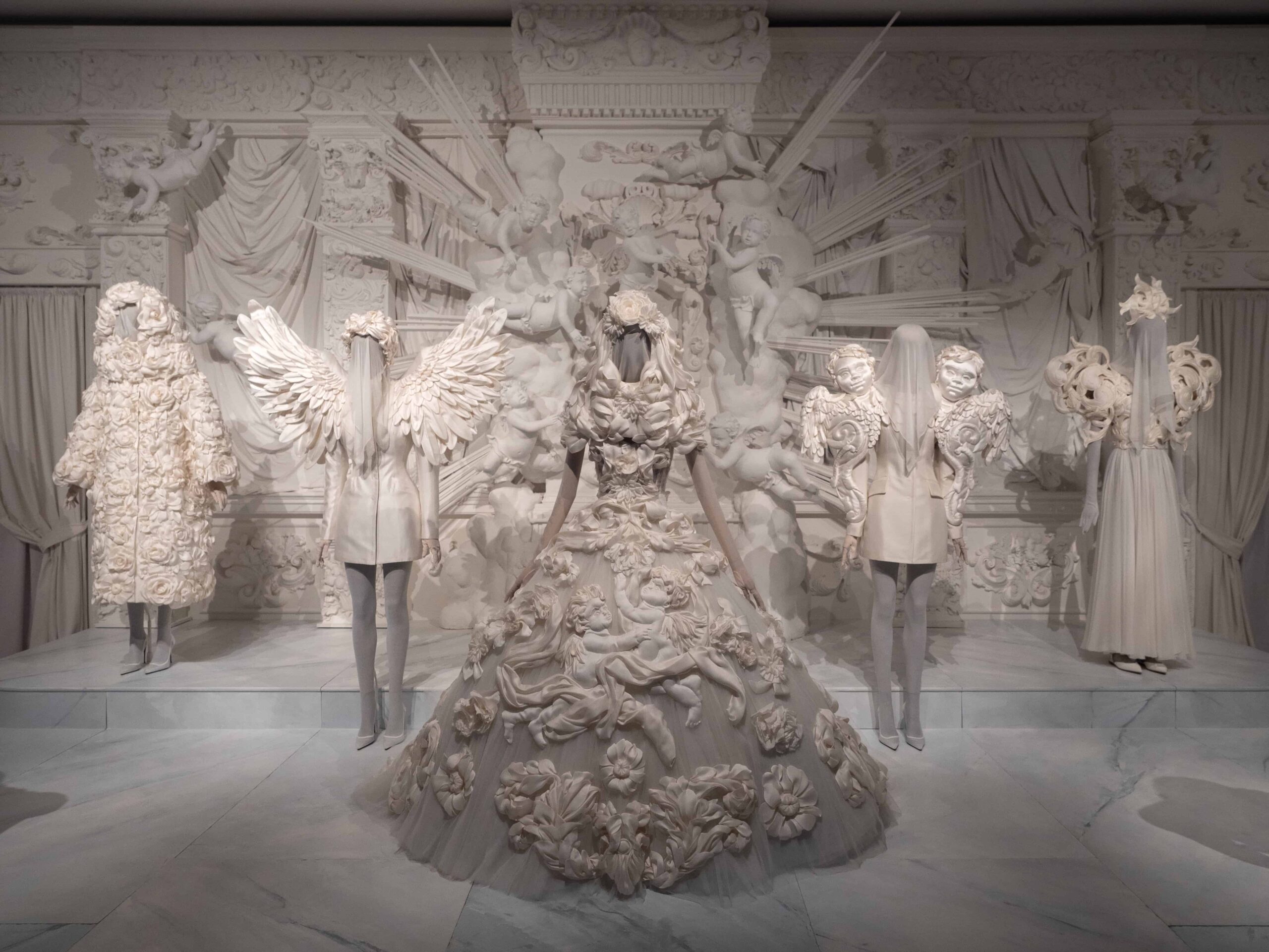 From The Heart To The Hands: Dolce&Amp;Gabbana In Paris