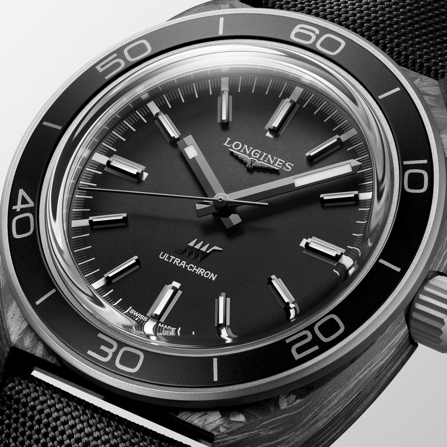 Köklerden İlhamla: Longines Ultra-Chron Carbon Longines Ultra-Chron Carbon