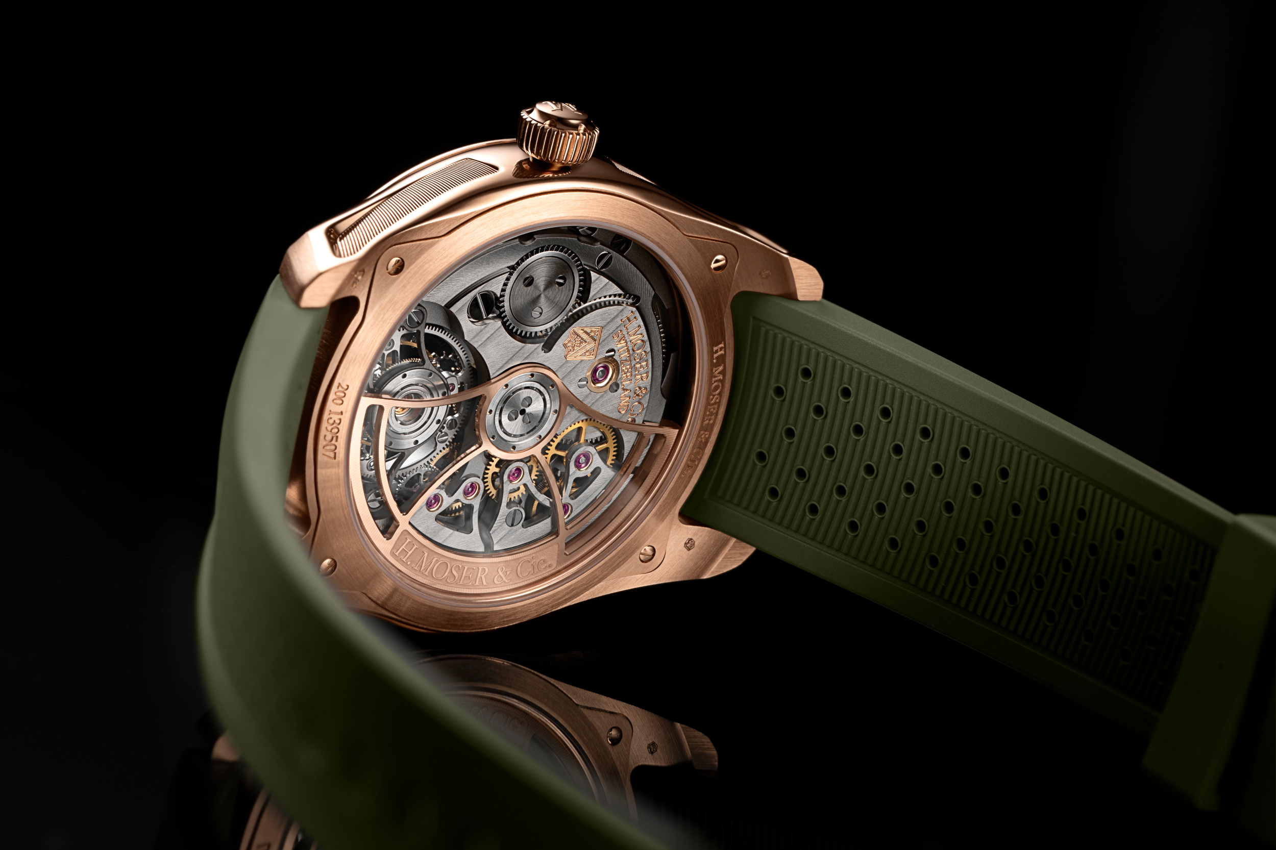 H. Moser & Cie.’nin Yeni Pioneer Tourbillon Burgundy Saati H. Moser &Amp; Cie.’nin Yeni Pioneer Tourbillon Burgundy Saati