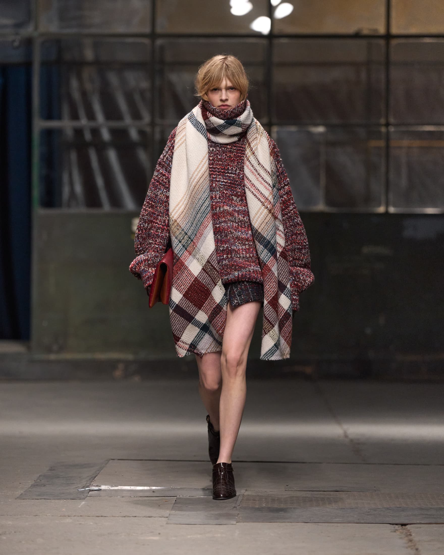 Milan Fashion Week F/W 2025: A Week of Luxury, Innovation, and Inspiration Milan Fashion Week F/W 2025: A Week Of Luxury, Innovation, And Inspiration