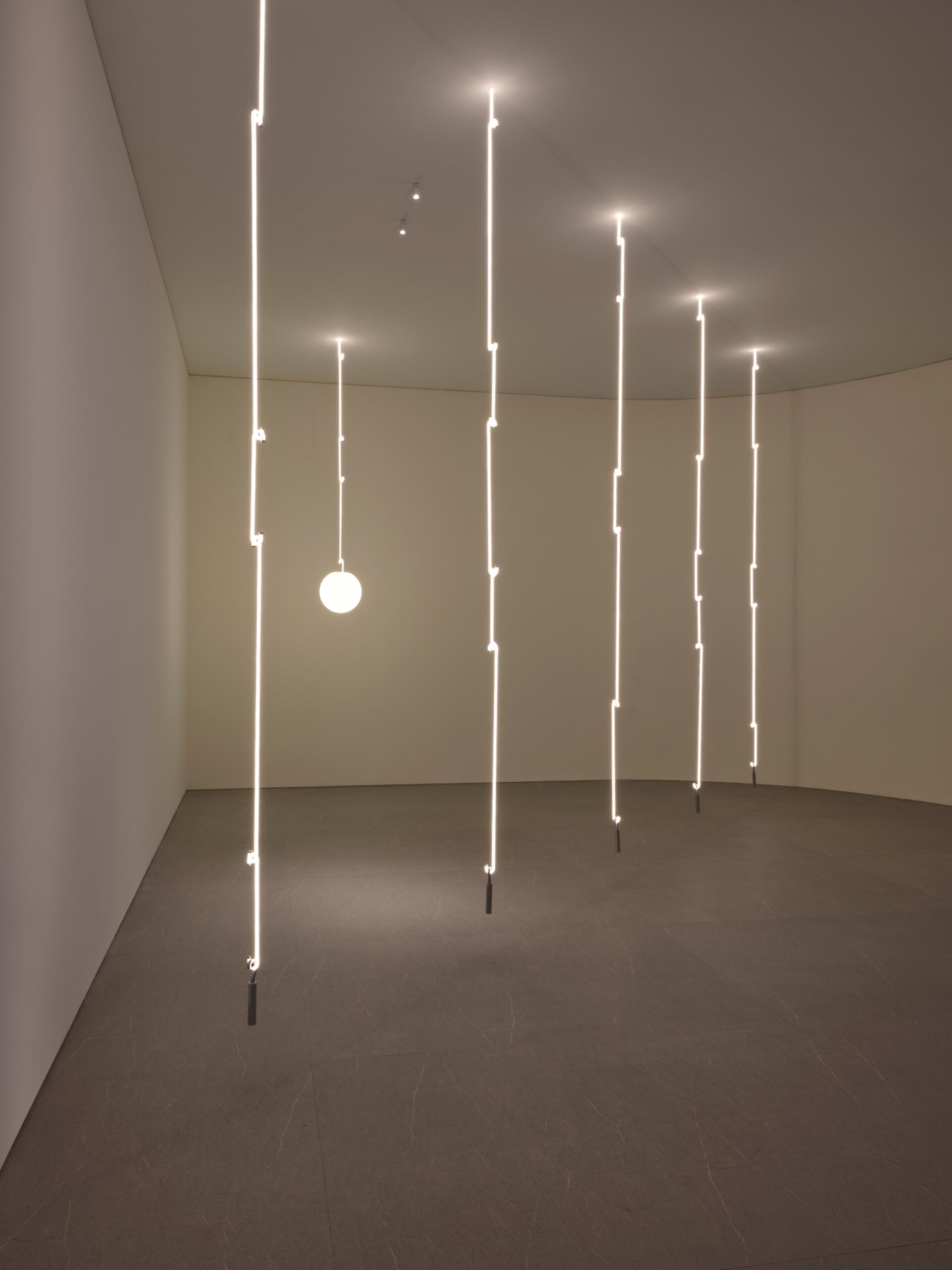 Euroluce 2025: Aydınlatma Tasarımının Zirvesi Euroluce 2025: Aydınlatma Tasarımının Zirvesi