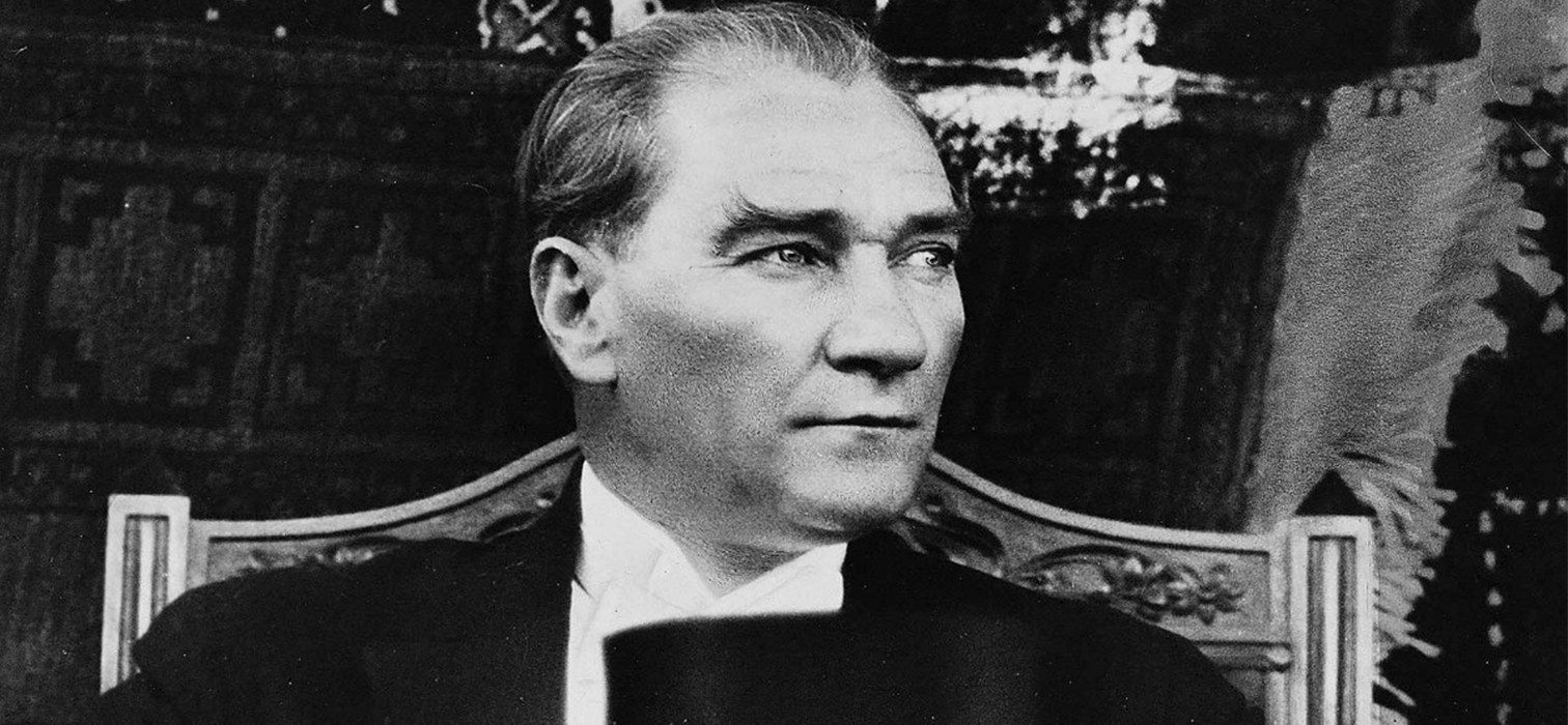 Atatürk’ün Yolumuza Işık Tutan Sözleri Atatürk’ün Yolumuza Işık Tutan Sözleri