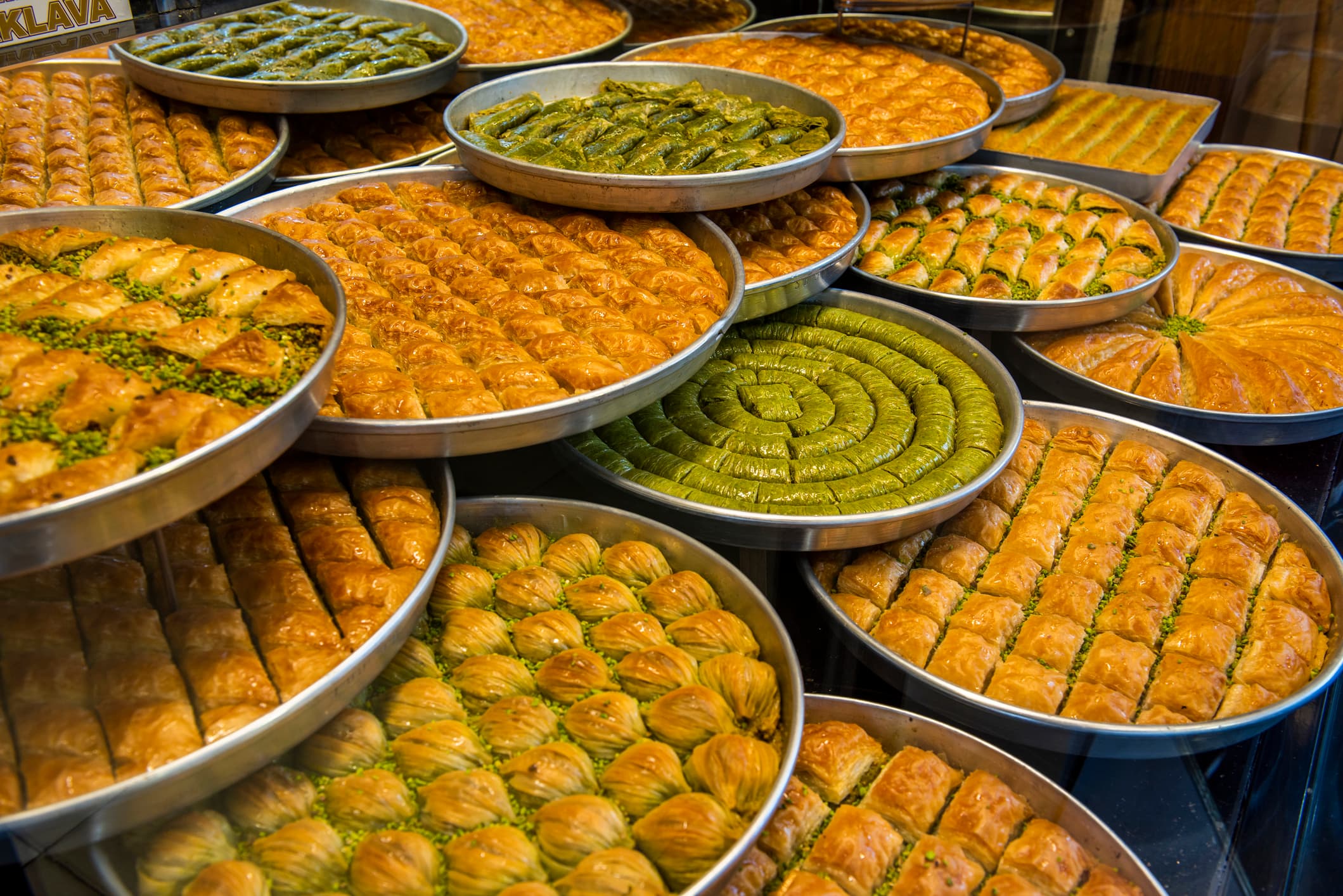 Huzurlarınızda Kırk Kat Baklava Tarihi Huzurlarınızda Kırk Kat Baklava Tarihi
