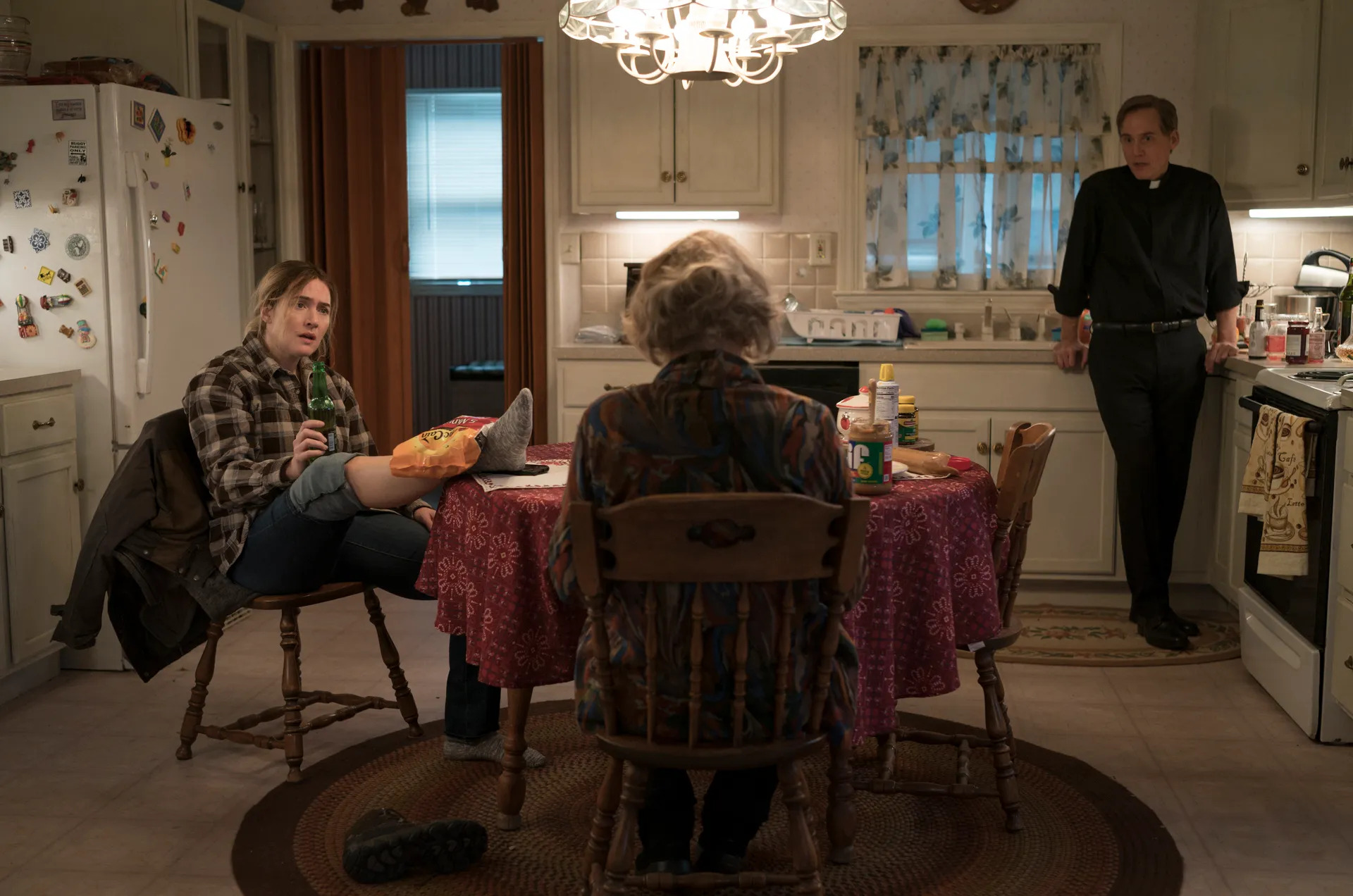 Adolescence ve Ötesi: Ebeveynlik Üzerine Film ve Diziler Adolescence Ve Ötesi: Ebeveynlik Üzerine Film Ve Diziler