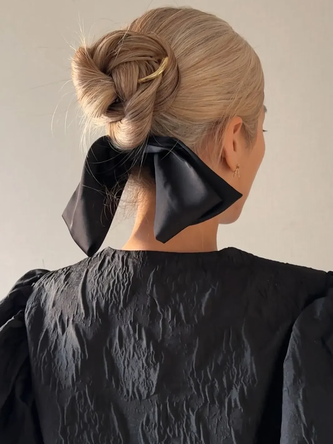 Yaz Düğünleri için Sezonun Favori Gelin Saçı Modelleri Yaz Düğünleri Için Sezonun Favori Gelin Saçı Modelleri