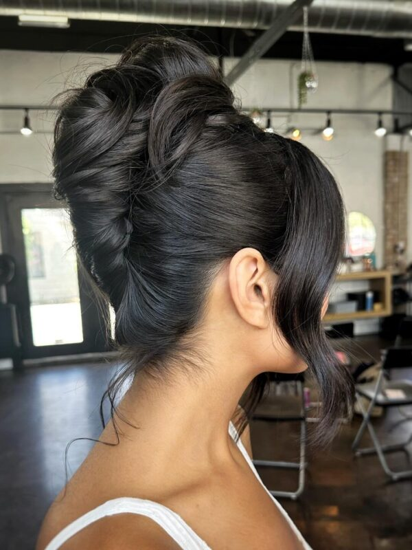 Favorite Hairstyles for Summer Brides Favorite Hairstyles For Summer Brides