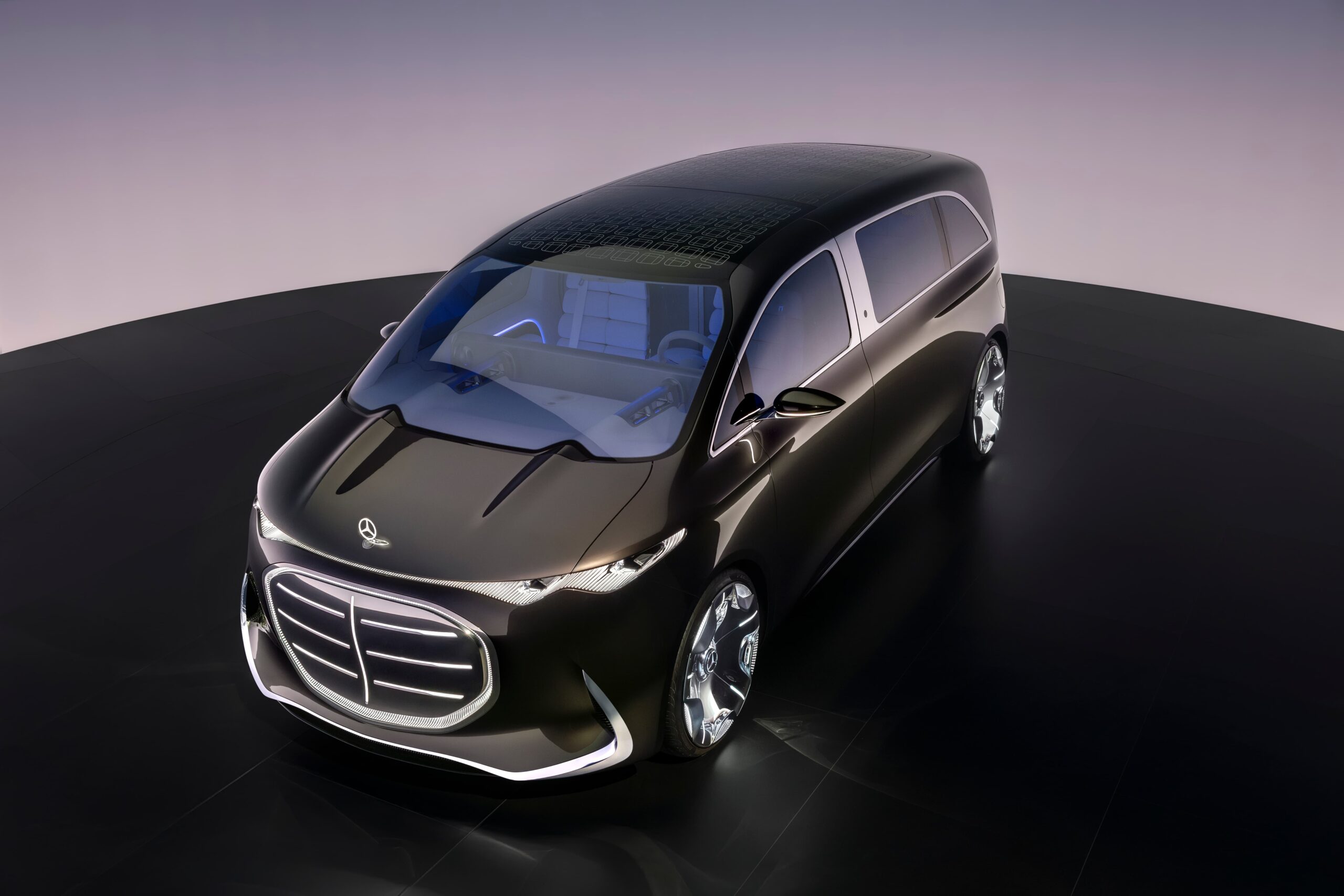 Mercedes-Benz Vision V Concept Geleceğe Işık Tutuyor Mercedes-Benz Vision V Concept Geleceğe Işık Tutuyor