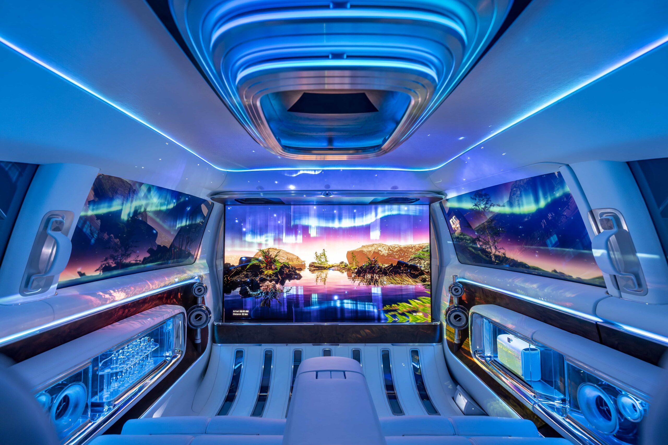 Mercedes-Benz Vision V Concept Geleceğe Işık Tutuyor Mercedes-Benz Vision V Concept Geleceğe Işık Tutuyor