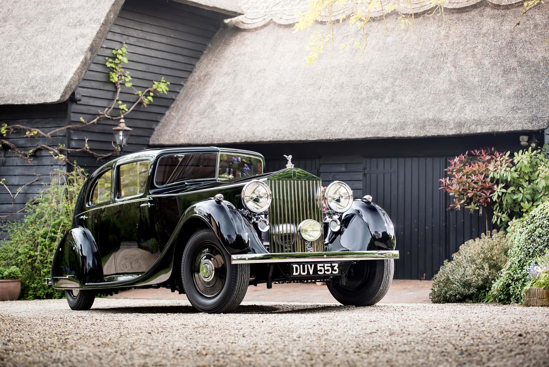 Rolls-Royce Phantom’un Yüz Yıllık Hikayeleri Rolls-Royce Phantom’un Yüz Yıllık Hikayeleri