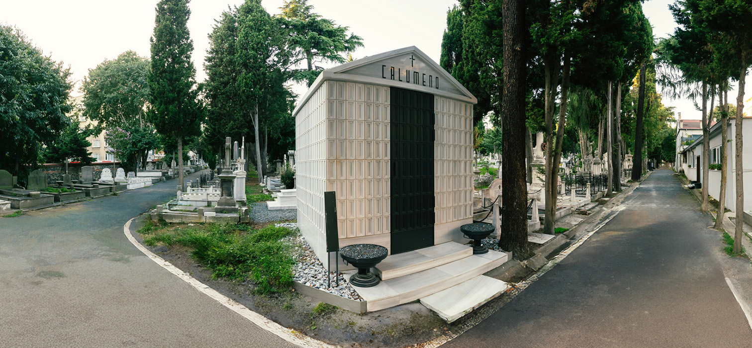 Calumeno Mausoleum: Design Facing Death