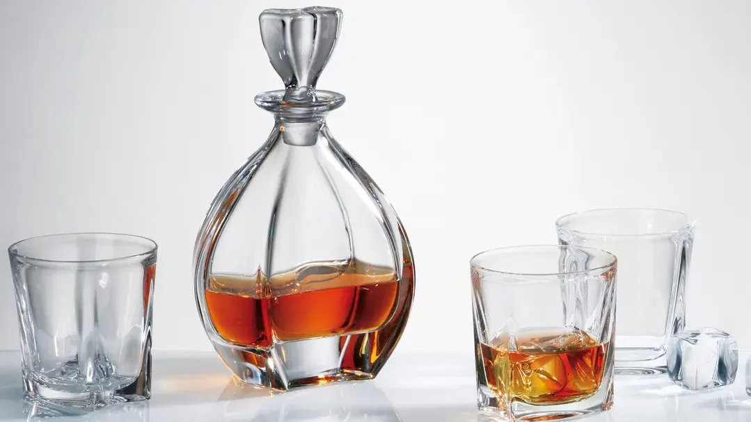 Essential Accessories for Your Whiskey Bar Essential Accessories For Your Whiskey Bar