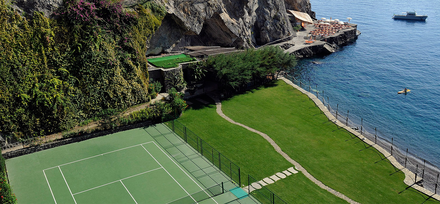 Eşsiz Tenis Kortlarıyla Öne Çıkan Lüks Oteller Eşsiz Tenis Kortlarıyla Öne Çıkan Lüks Oteller