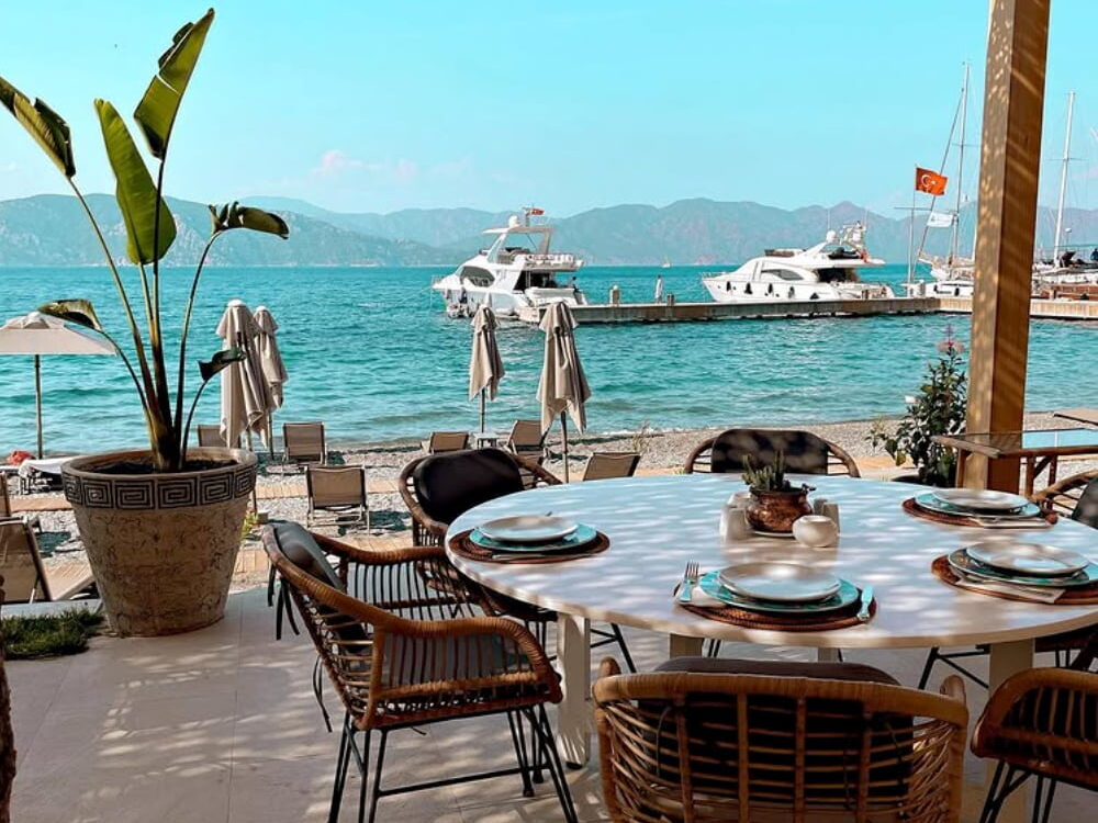 Tekneyle Gidebileceğiniz 10 Restoran