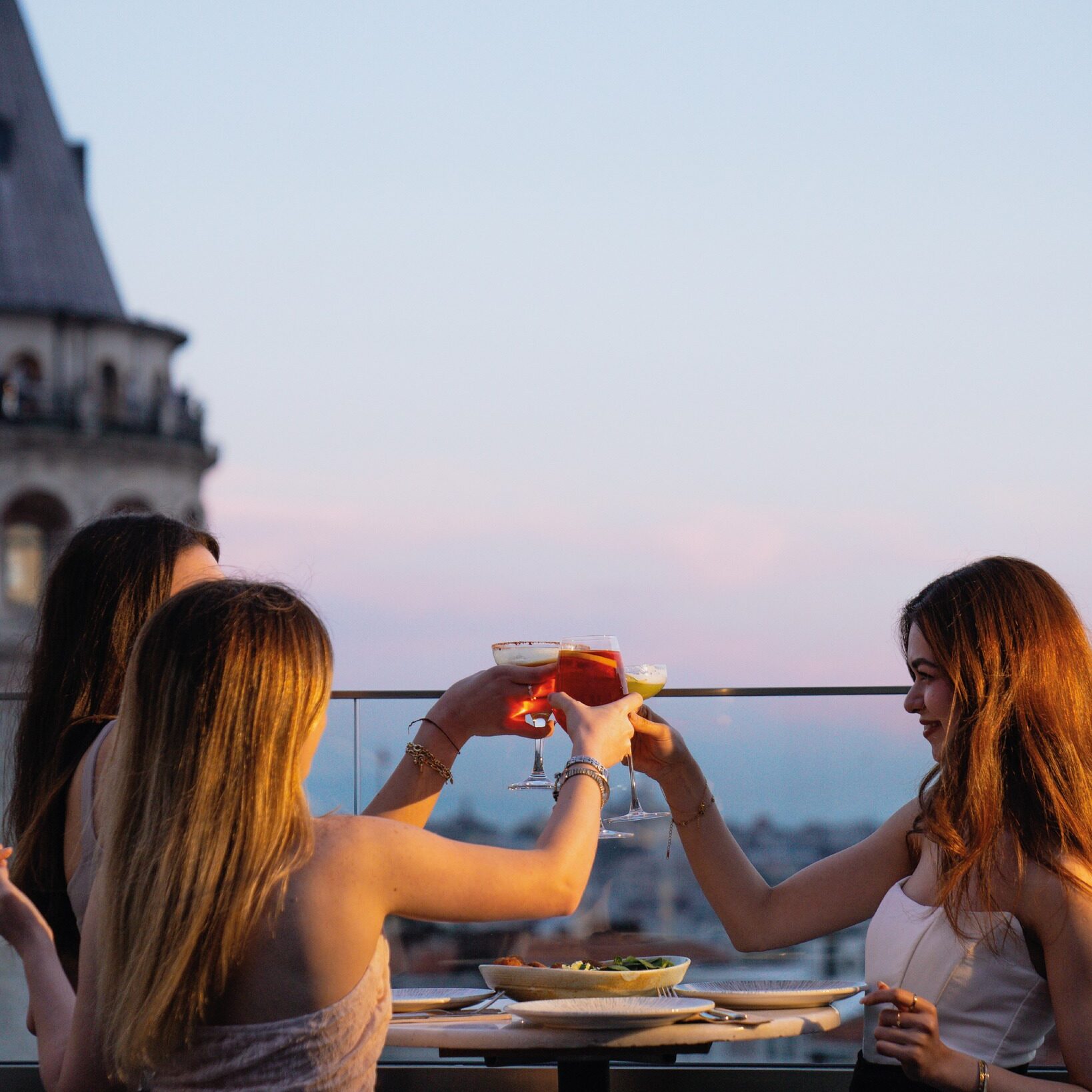 İstanbul'un Yaz Mekanları İstanbul'Un Yaz Mekanları