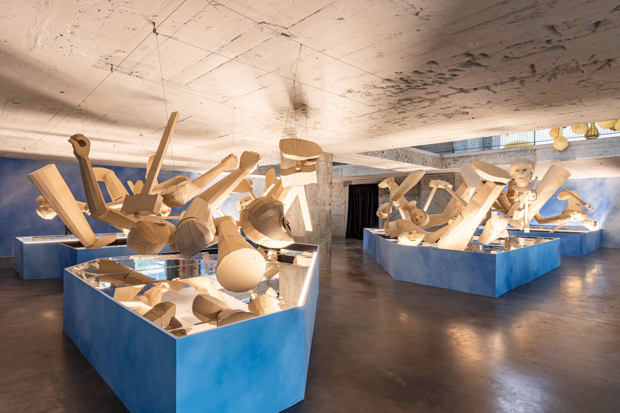 18. İstanbul Bienali’nde Mutlaka Görmeniz Gereken Sanatçılar 18. İstanbul Bienali’nde Mutlaka Görmeniz Gereken Sanatçılar