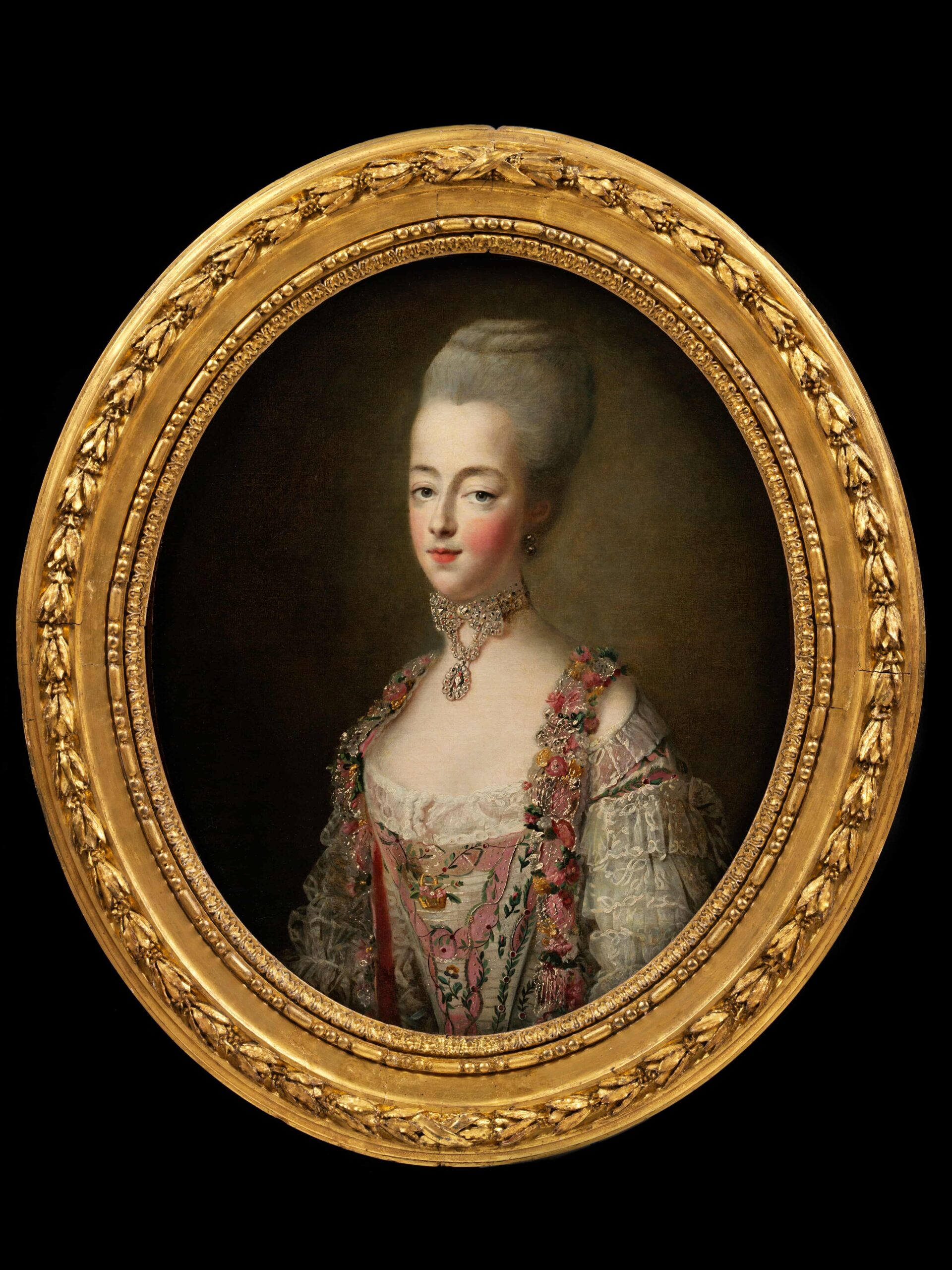 Versailles’ın Kraliçesi Londra’da: Marie Antoinette’in Zamansız Stili