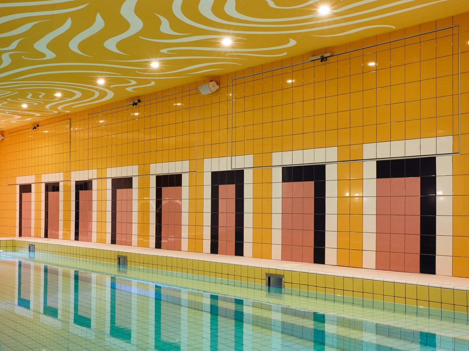 Dünyanın En Şık Kapalı Otel Havuzları Dünyanın En Şık Kapalı Otel Havuzları