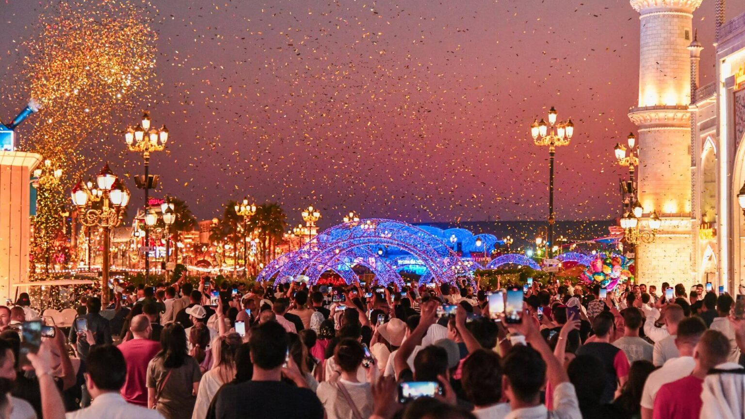 Dubai And Abu Dhabi Travel Guide