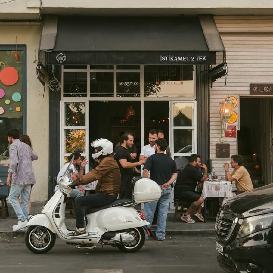 Müdavimi Olacağınız İstanbul Meyhaneleri