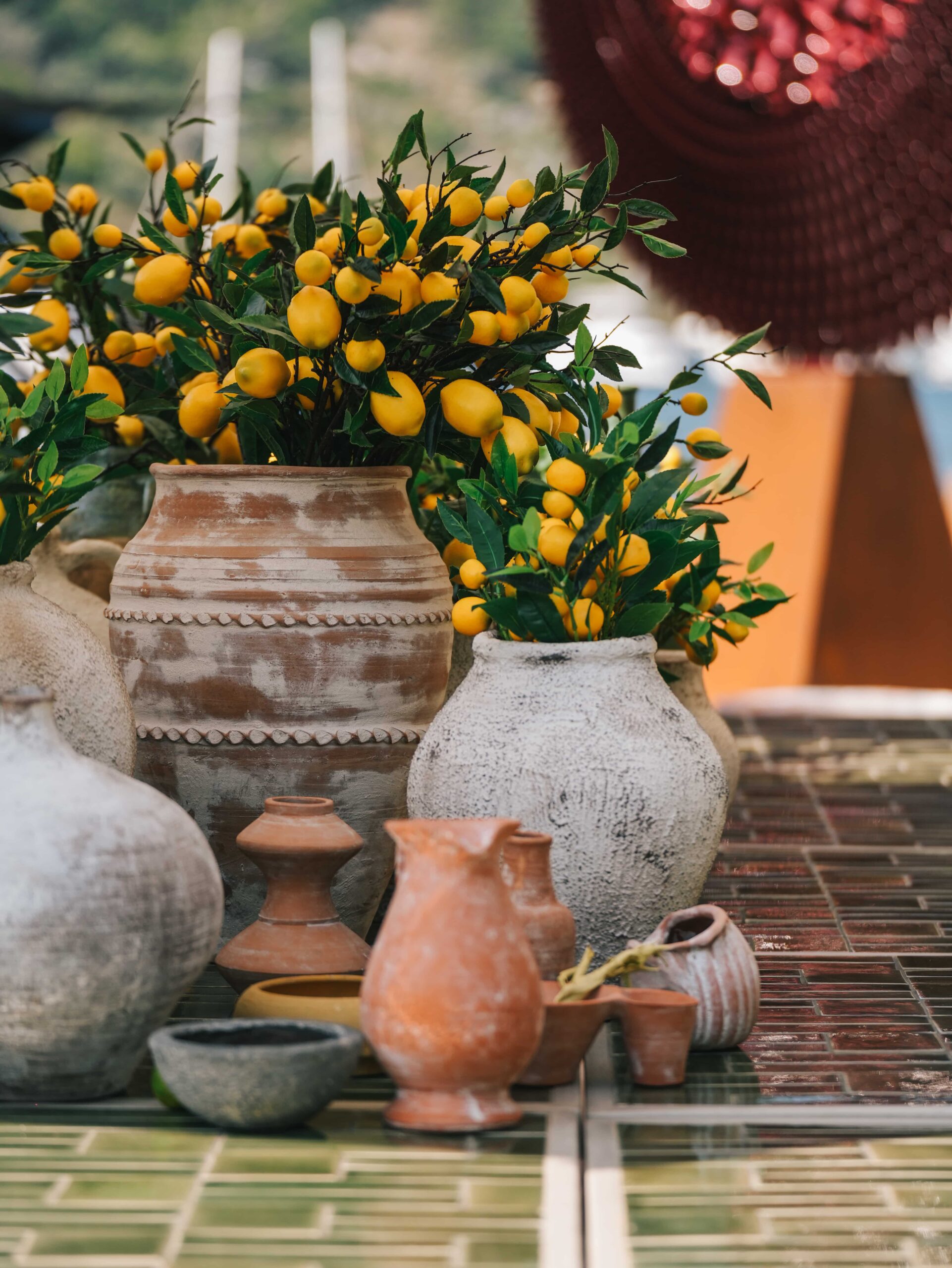 Su Kenarındaki Köy: Miori Su Kenarındaki Köy: Miori