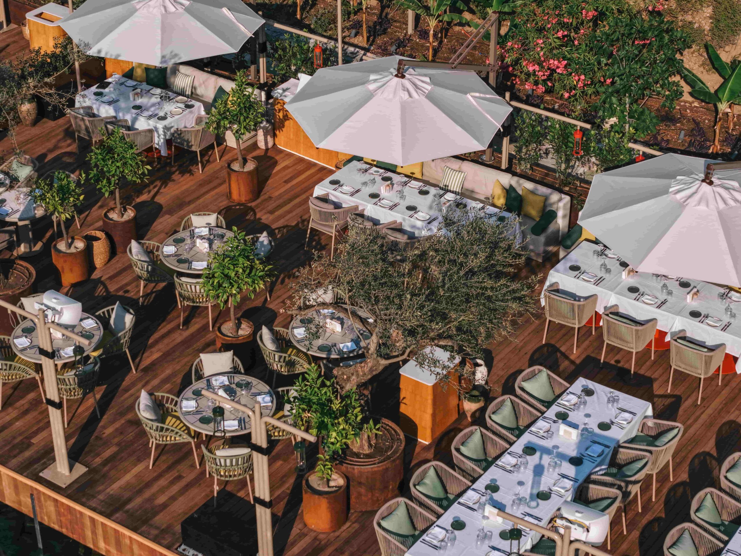 Su Kenarındaki Köy: Miori Su Kenarındaki Köy: Miori