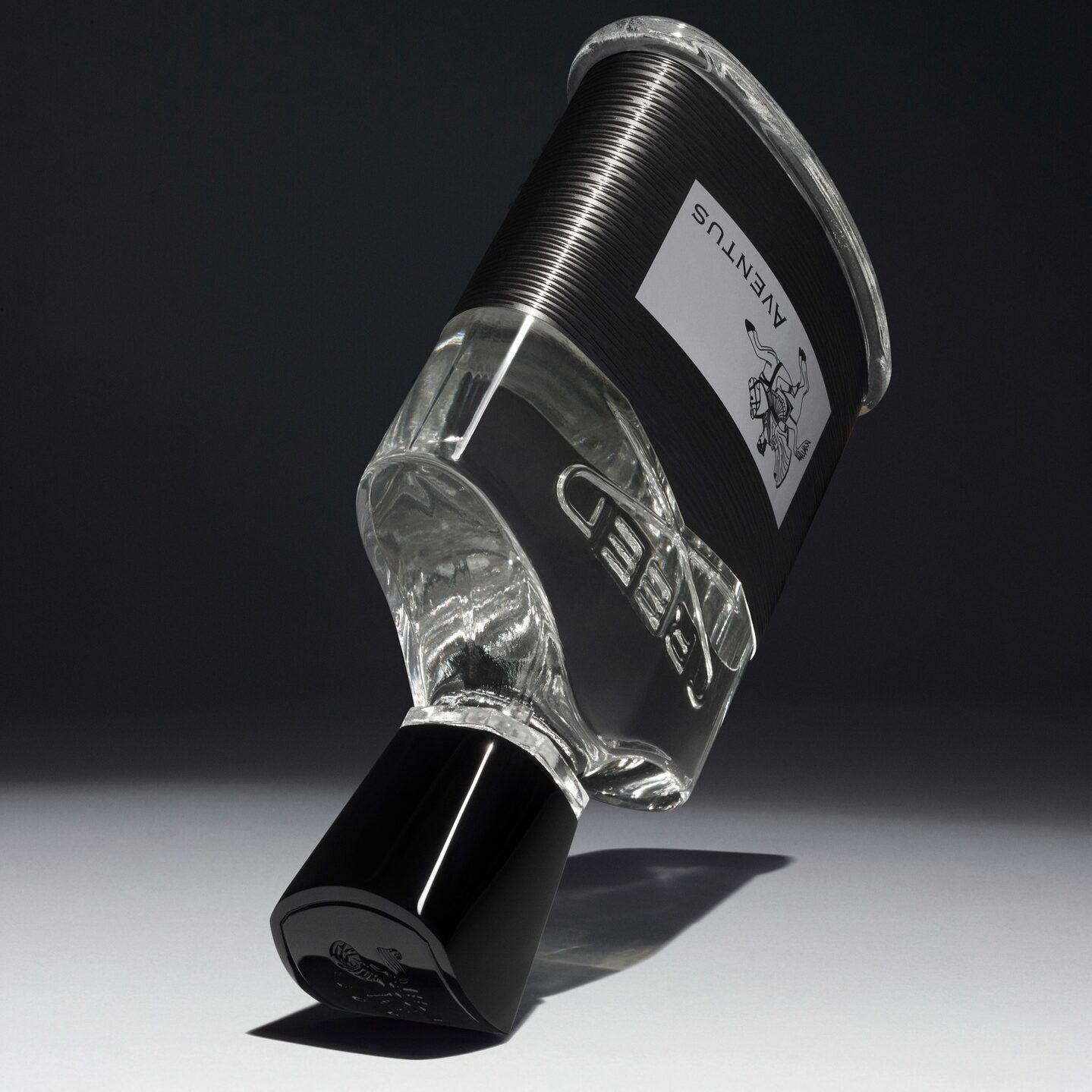 Yıldızların Kokusu: Burçlara Göre Parfüm Önerileri Yıldızların Kokusu: Burçlara Göre Parfüm Önerileri