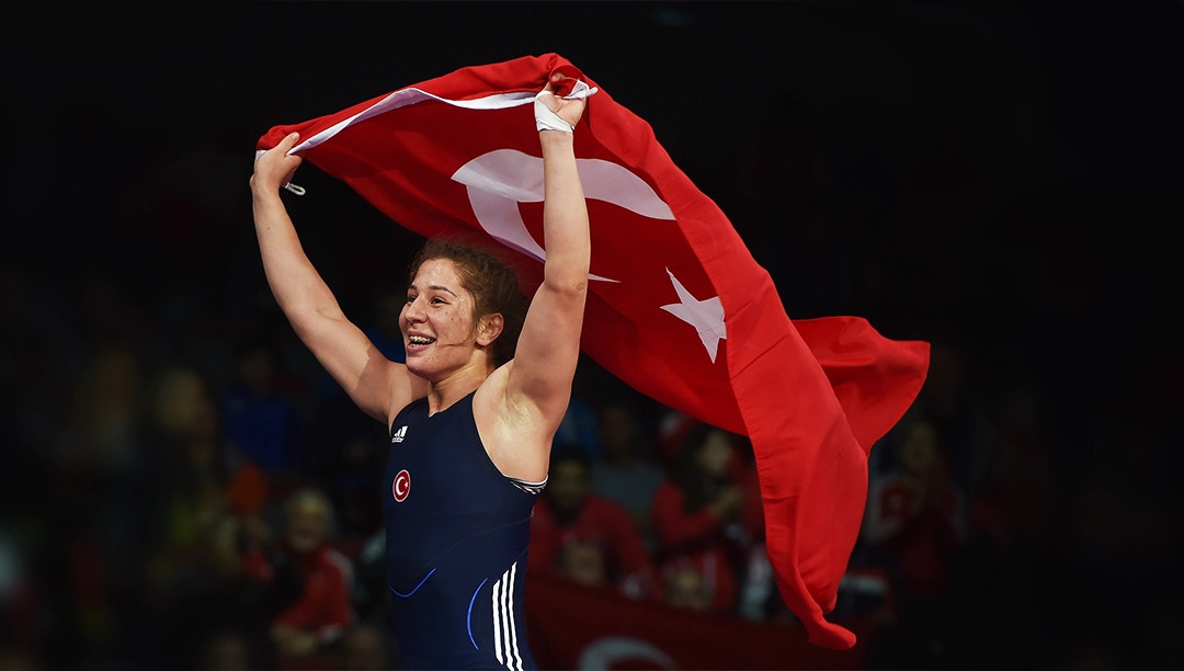 Tarihe Geçmiş Türk Kadın Sporcular Tarihe Geçmiş Türk Kadın Sporcular