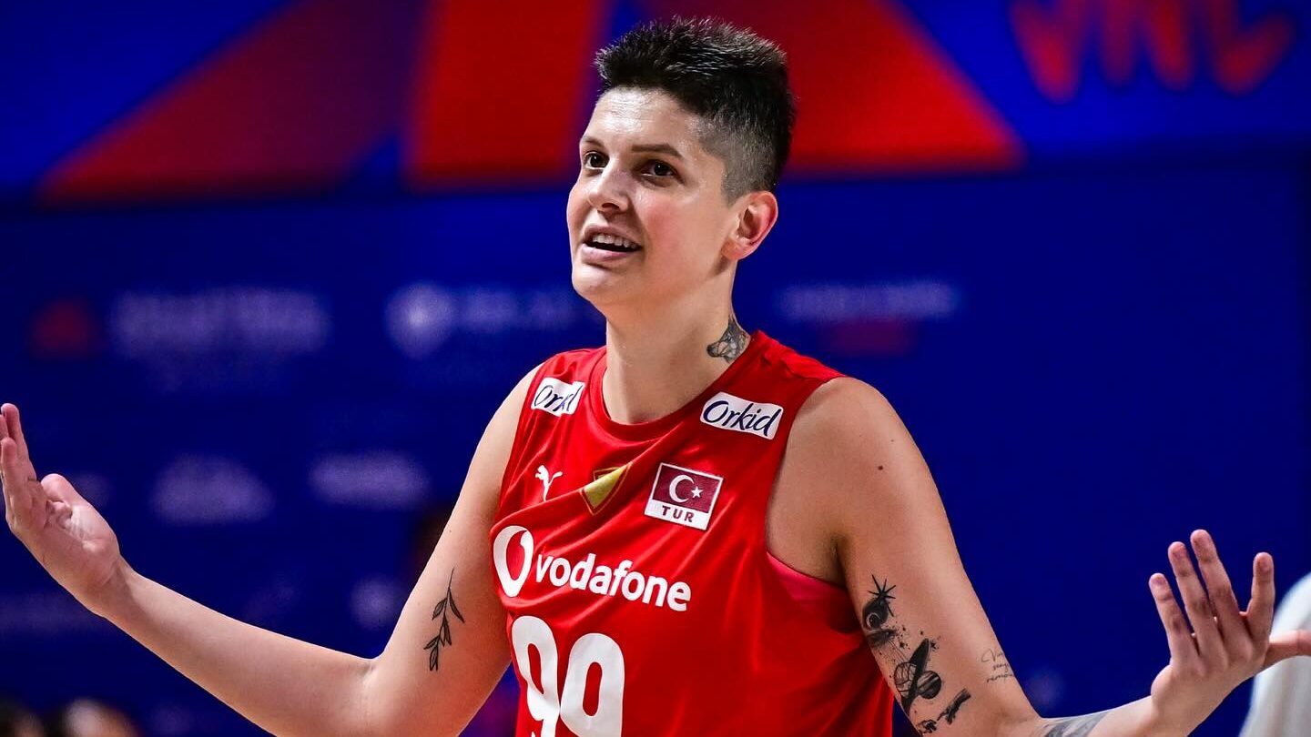 Tarihe Geçmiş Türk Kadın Sporcular Tarihe Geçmiş Türk Kadın Sporcular